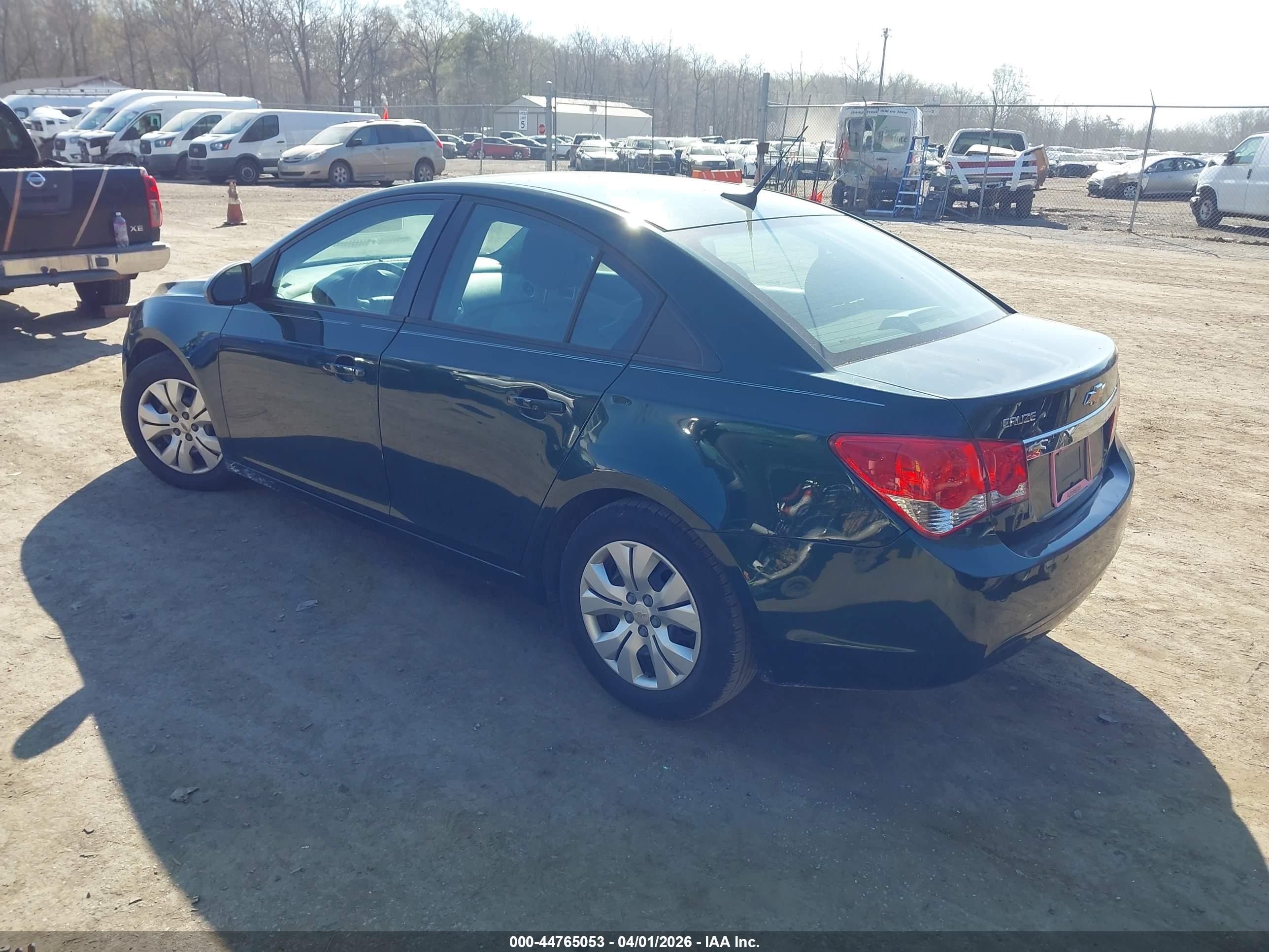 CHEVROLET CRUZE image 3