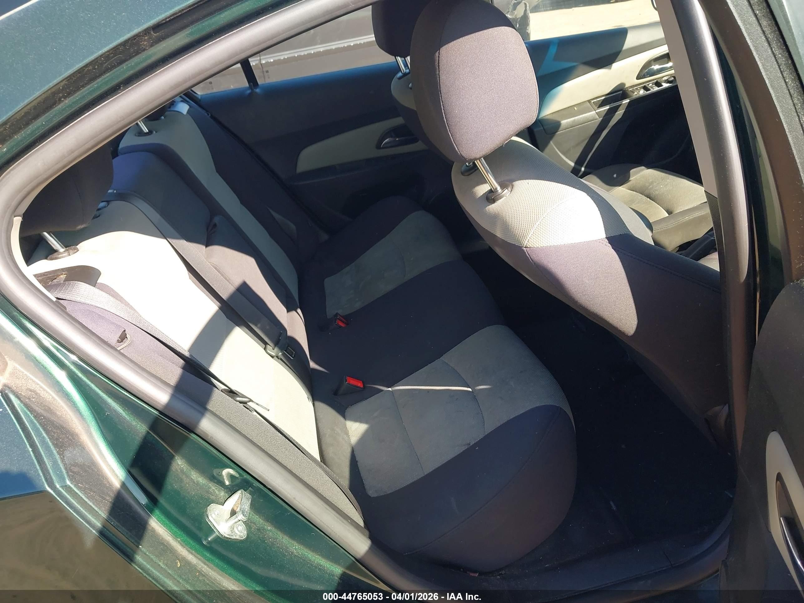 CHEVROLET CRUZE image 8