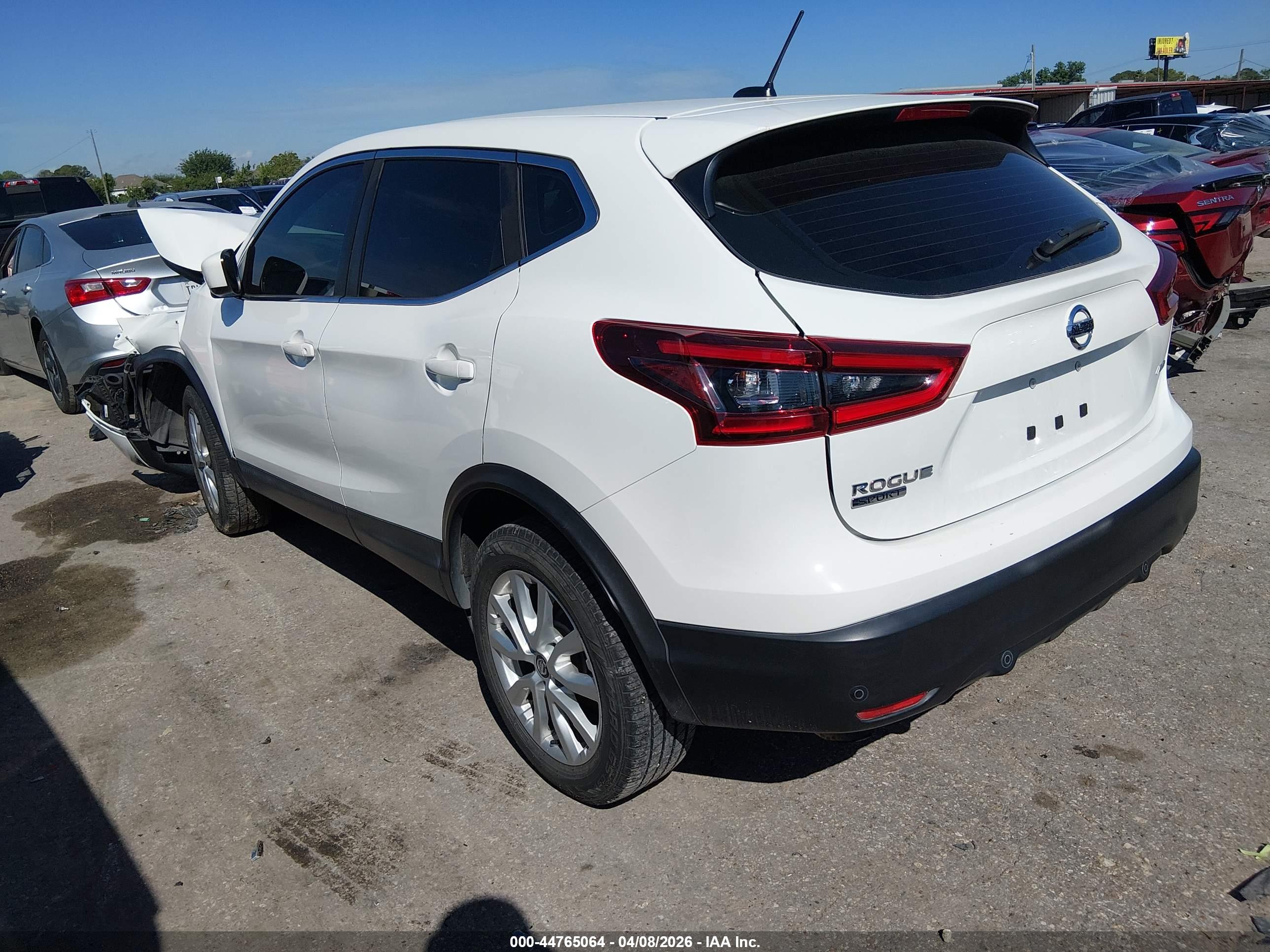 NISSAN ROGUE image 3