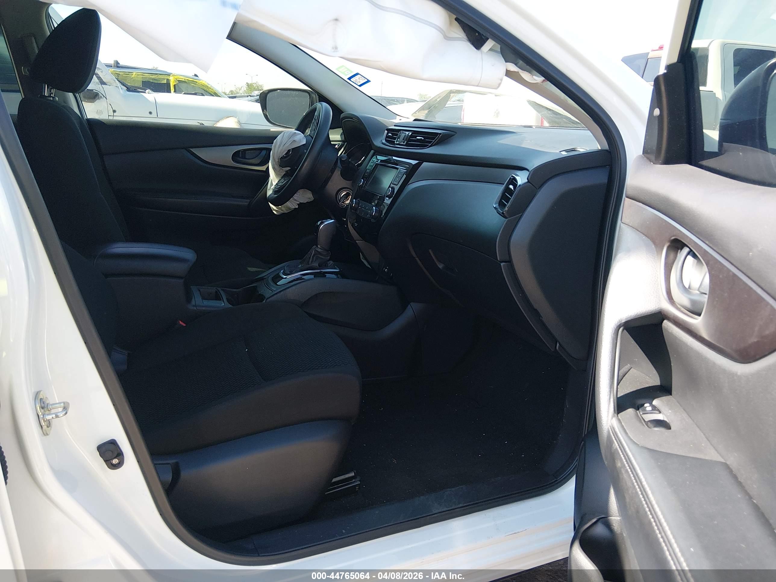 NISSAN ROGUE image 5