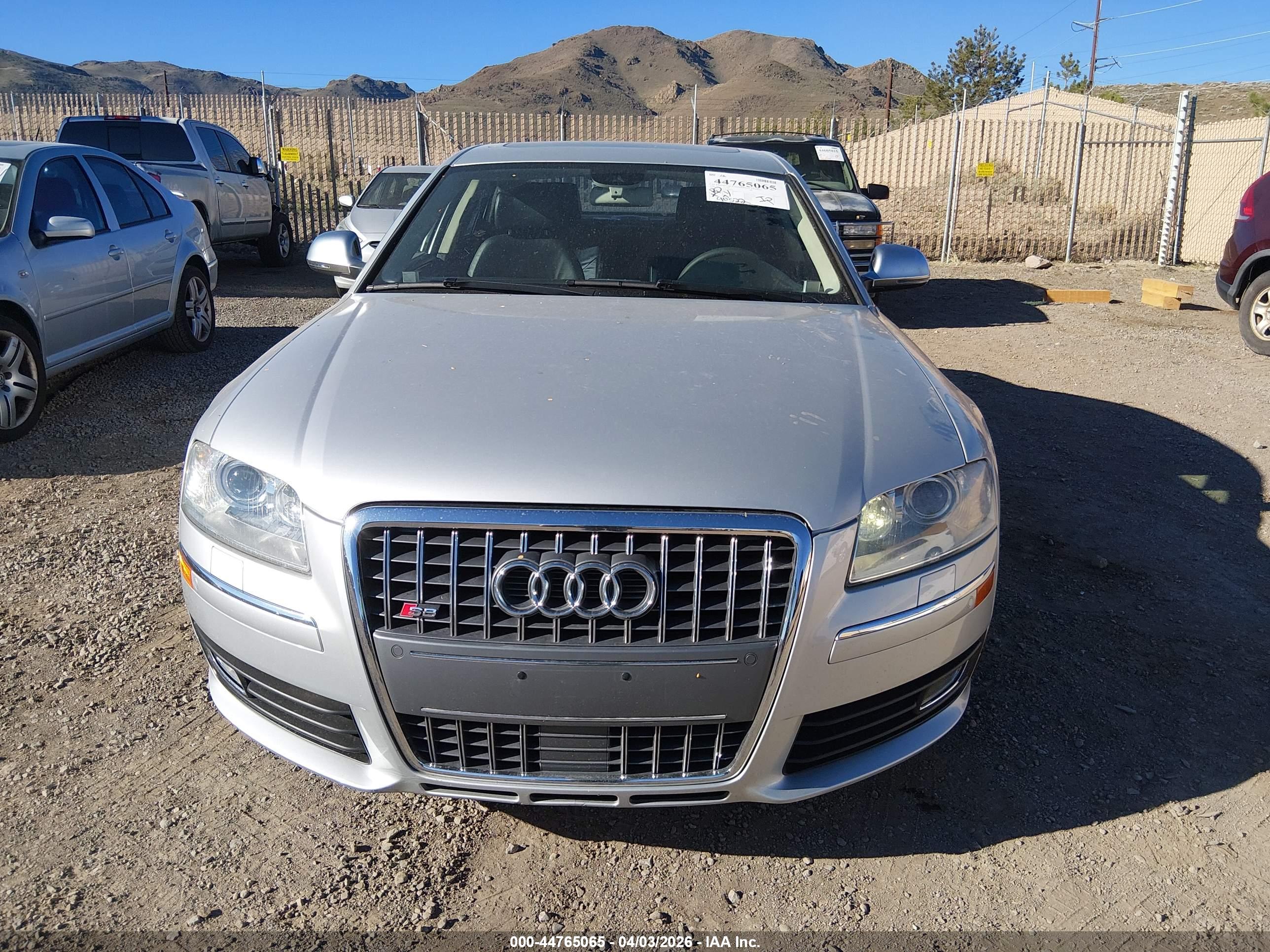 AUDI S8 image 6