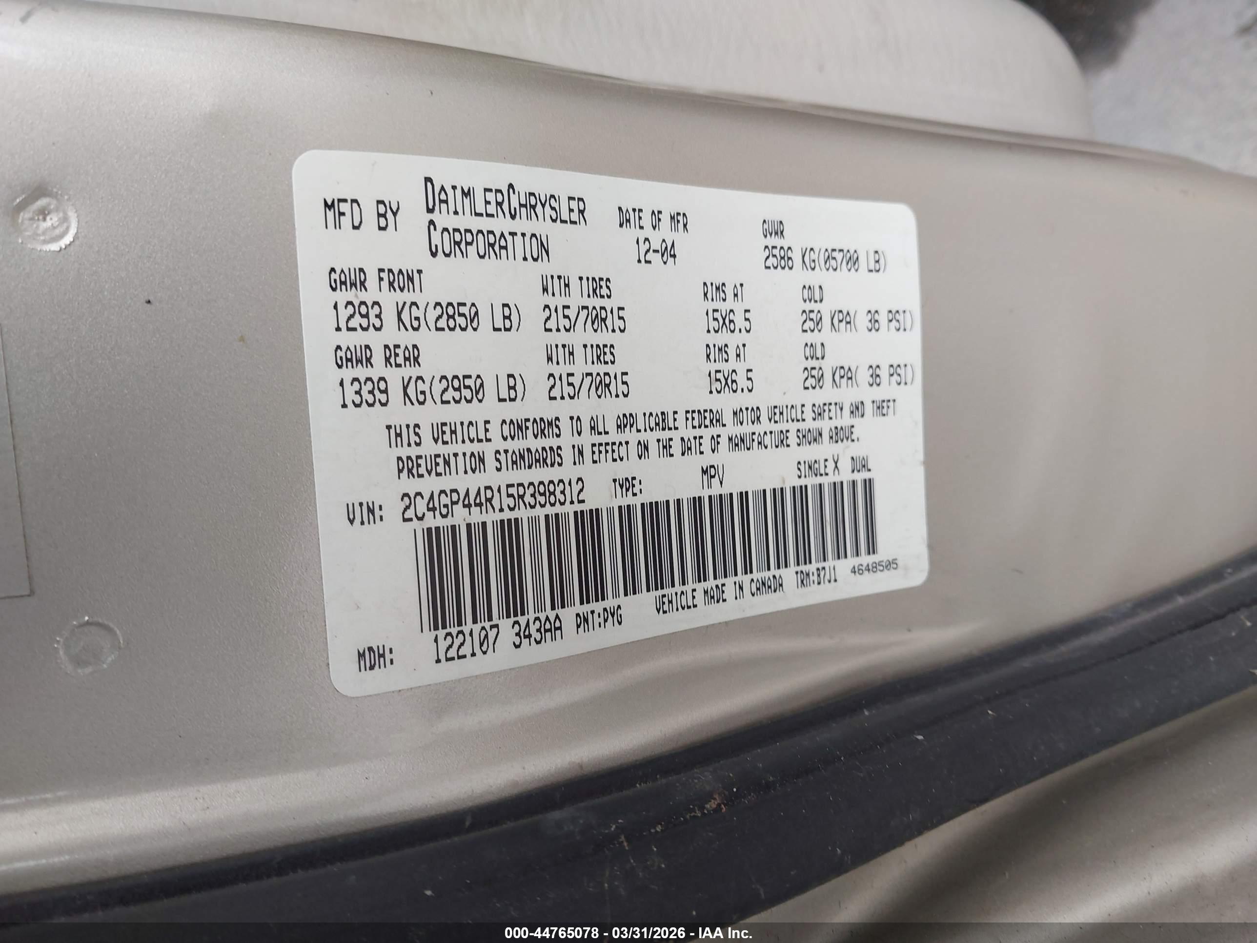 CHRYSLER TOWN image 9