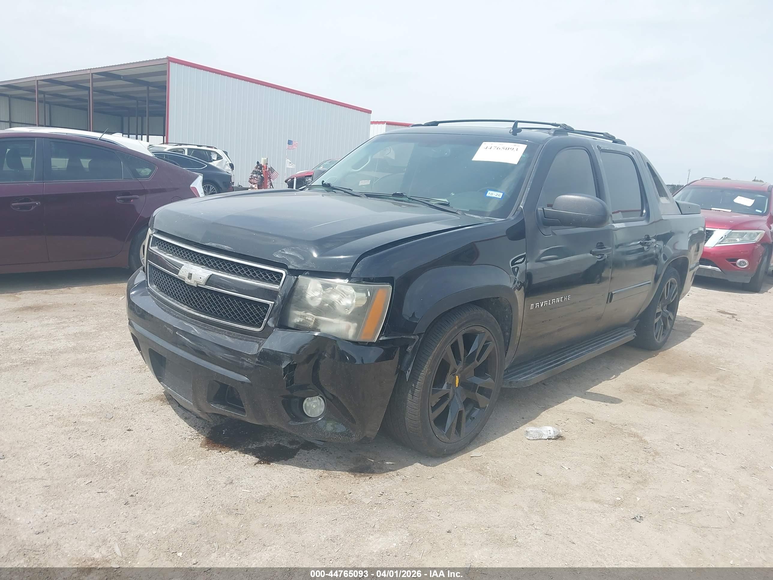 CHEVROLET AVALANCHE image 2