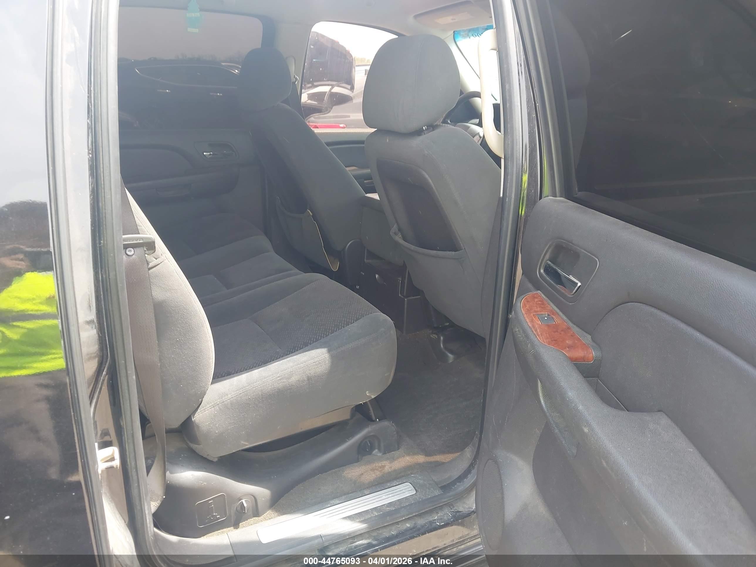 CHEVROLET AVALANCHE image 8