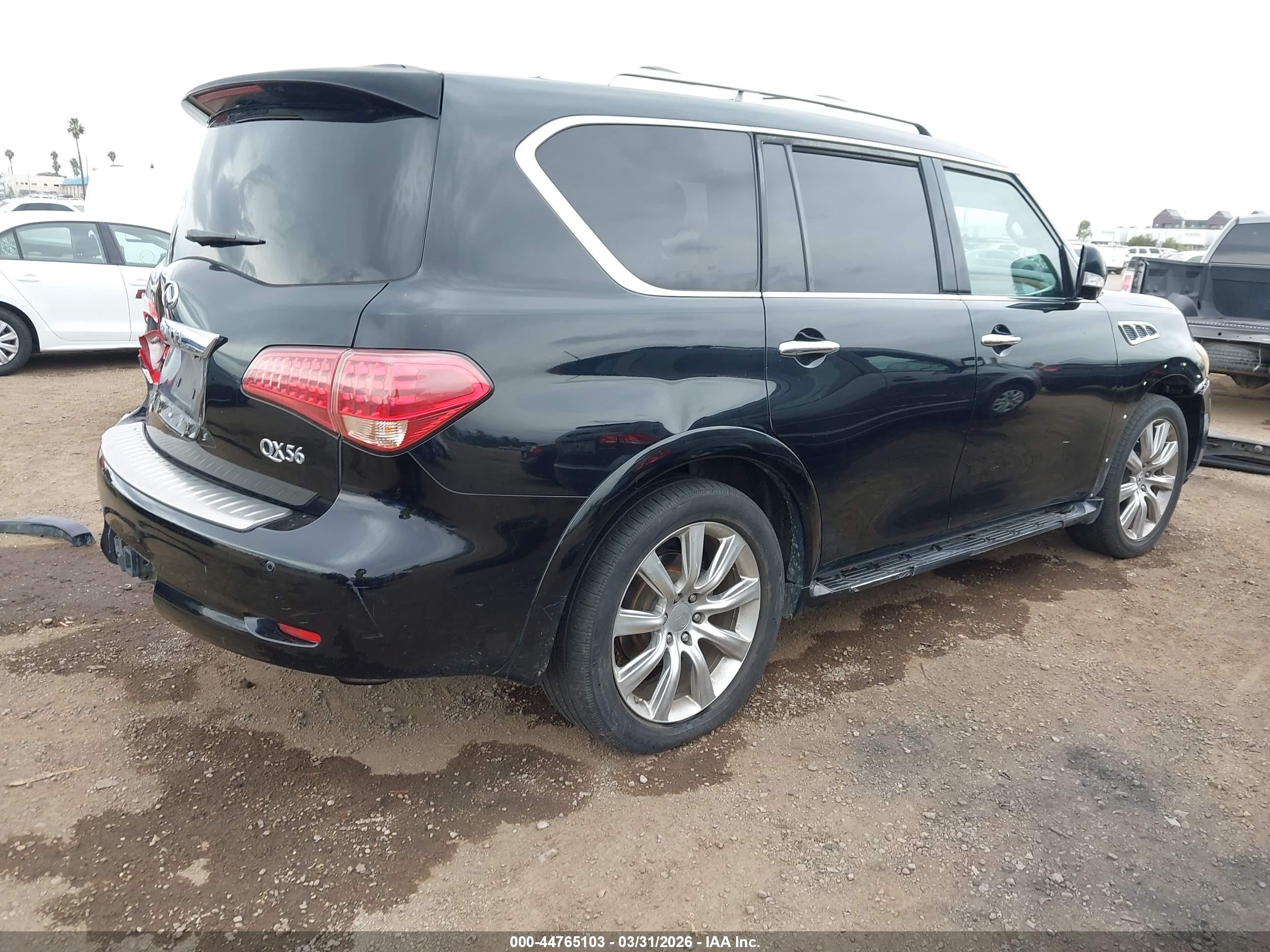 INFINITI QX56 image 4