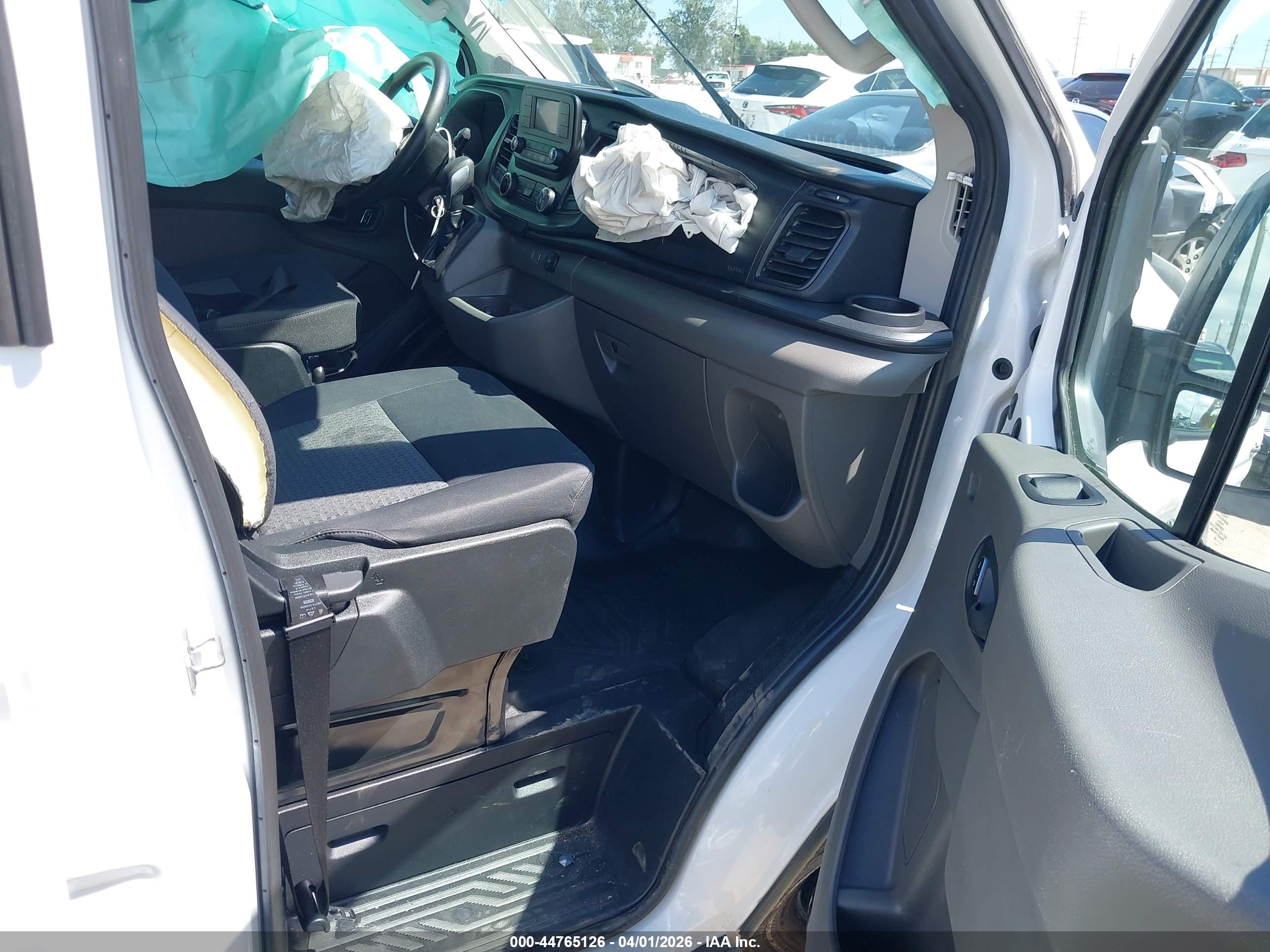FORD TRANSIT-250 image 5