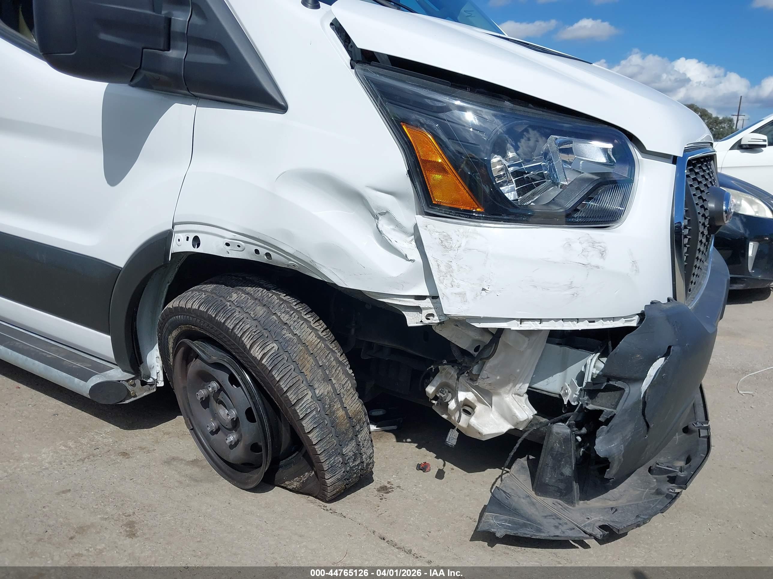 FORD TRANSIT-250 image 6