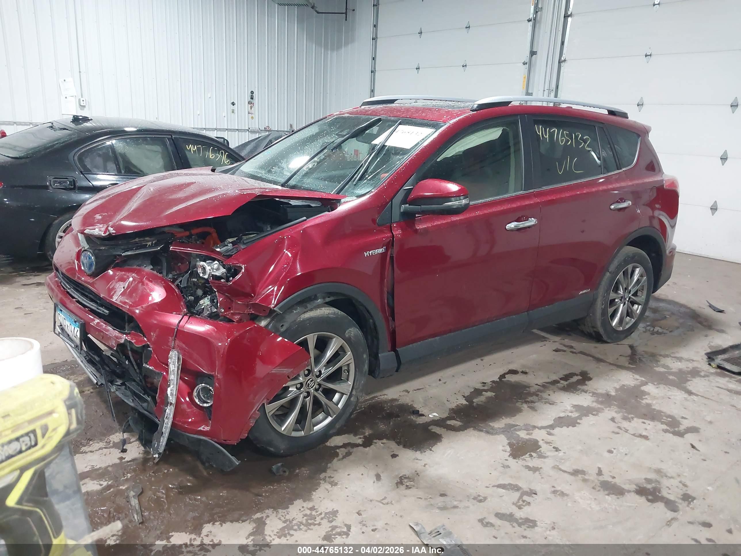 TOYOTA RAV4 image 2