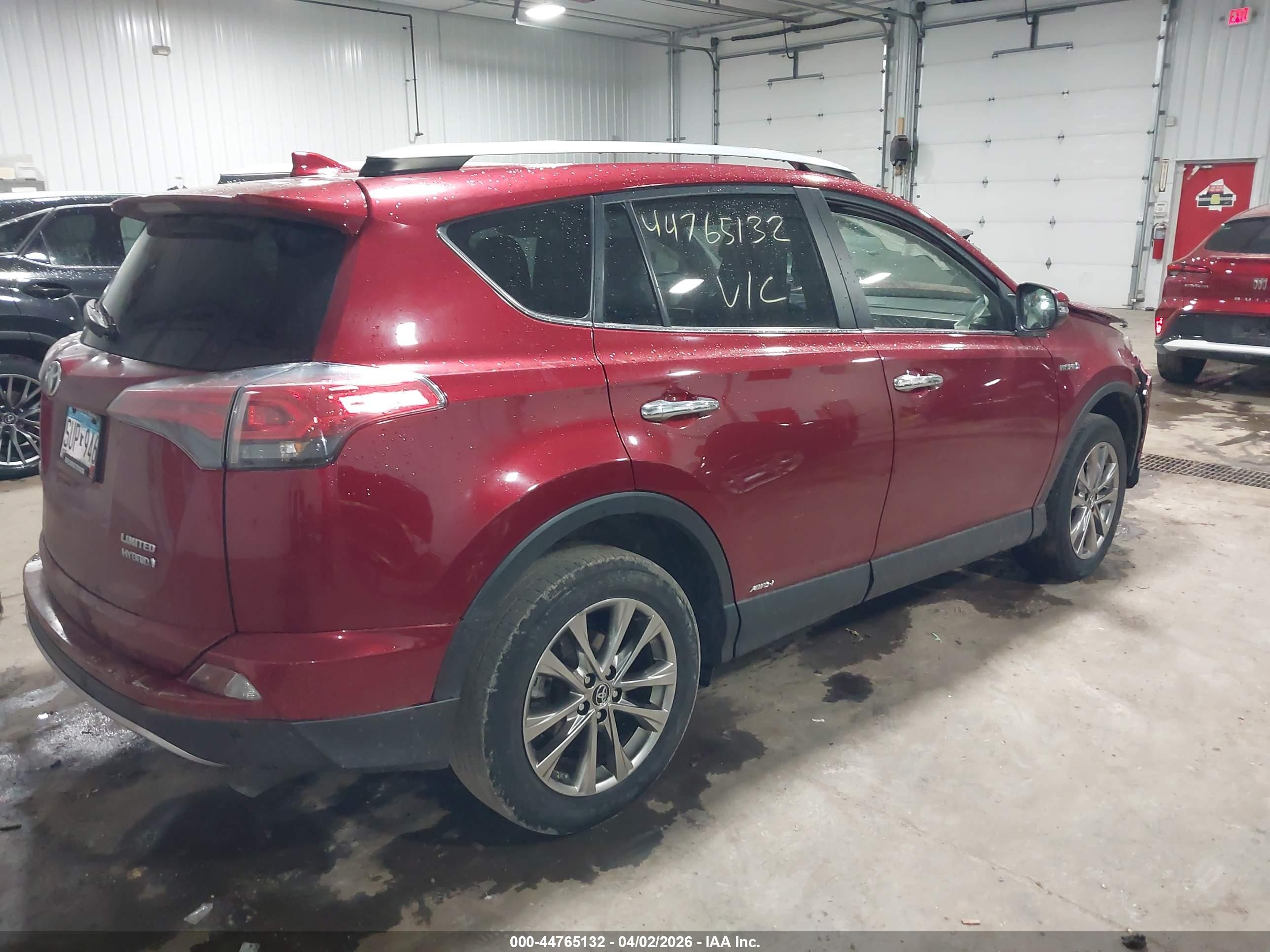 TOYOTA RAV4 image 4