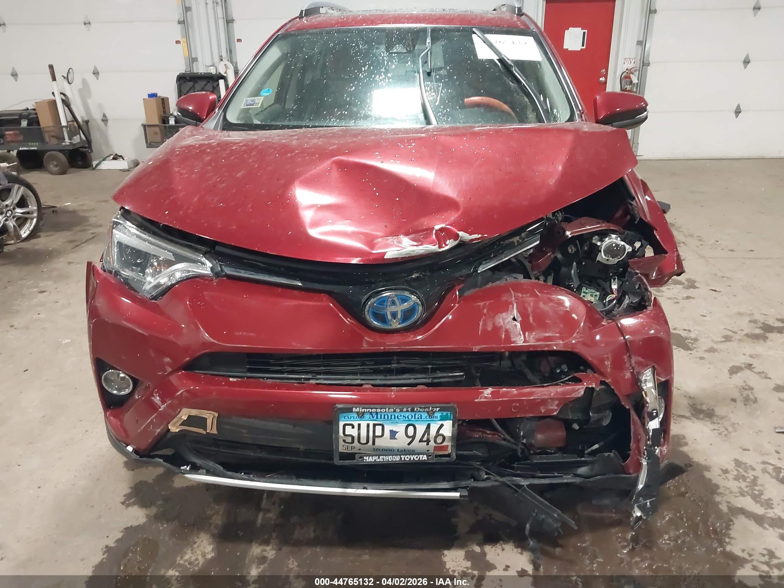 TOYOTA RAV4 image 6