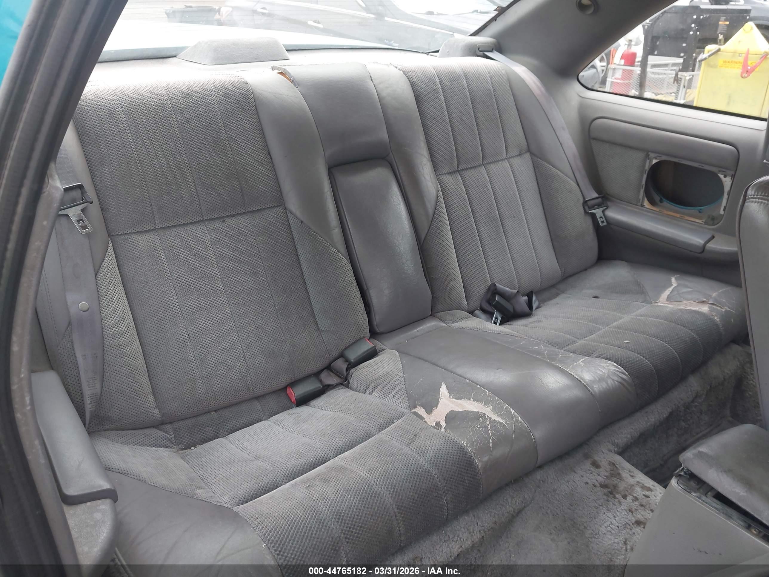 FORD THUNDERBIRD image 8