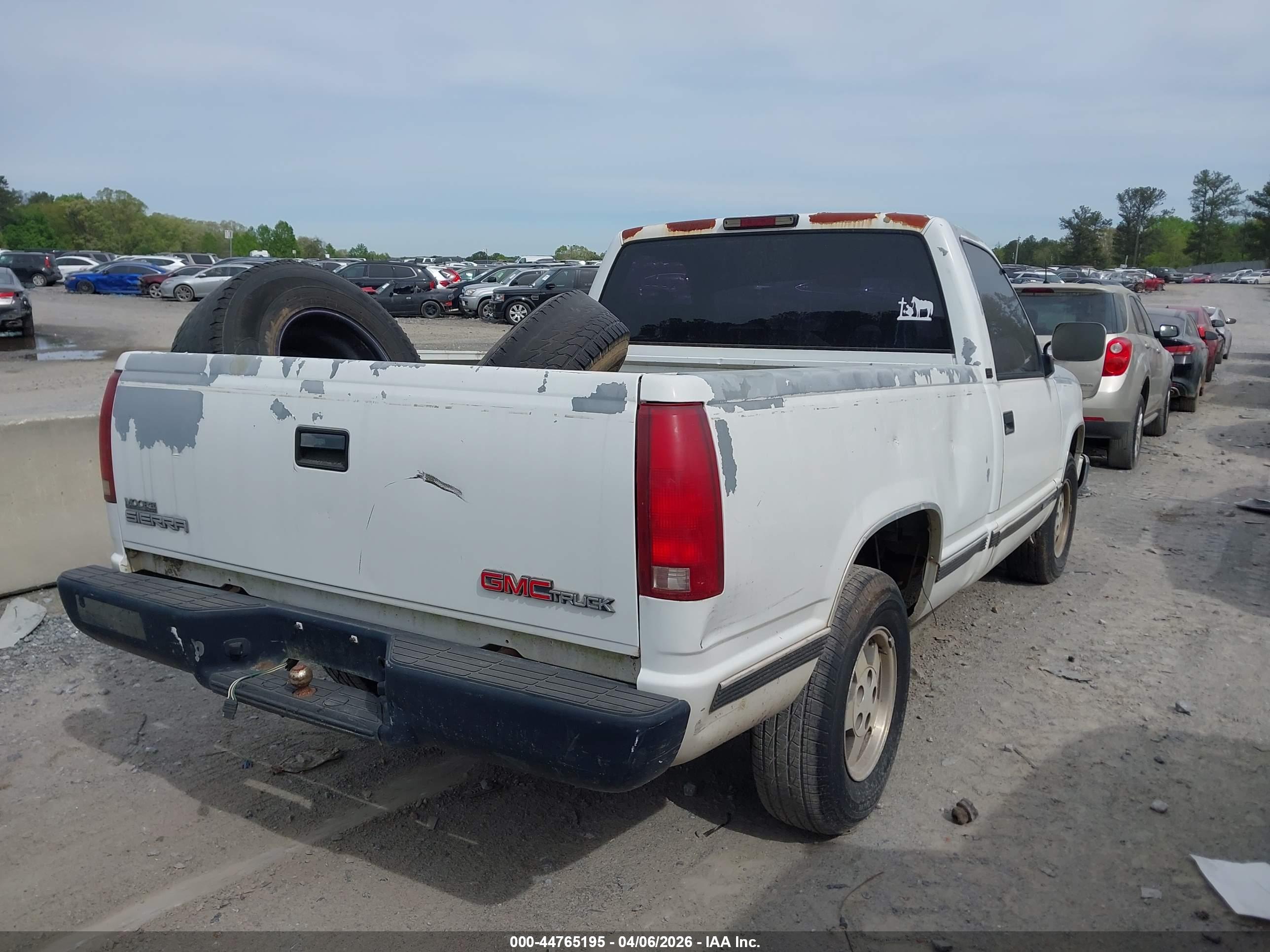 GMC SIERRA image 4