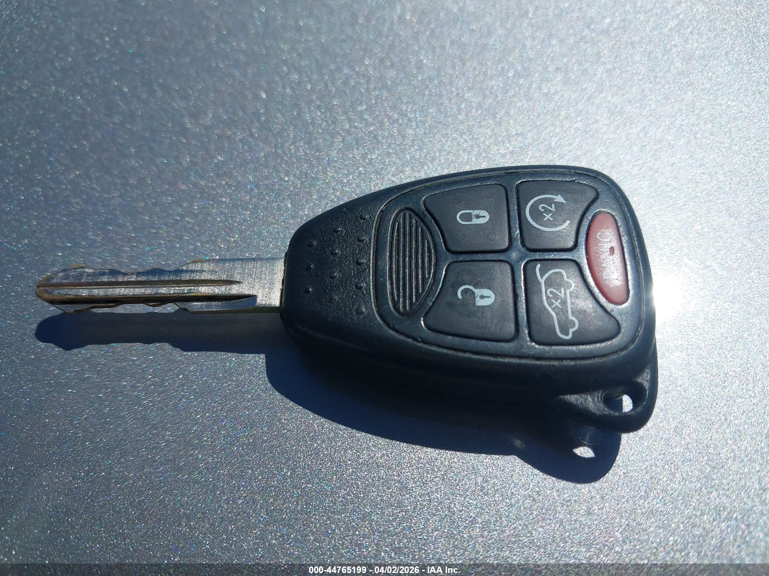 CHRYSLER 200 image 11