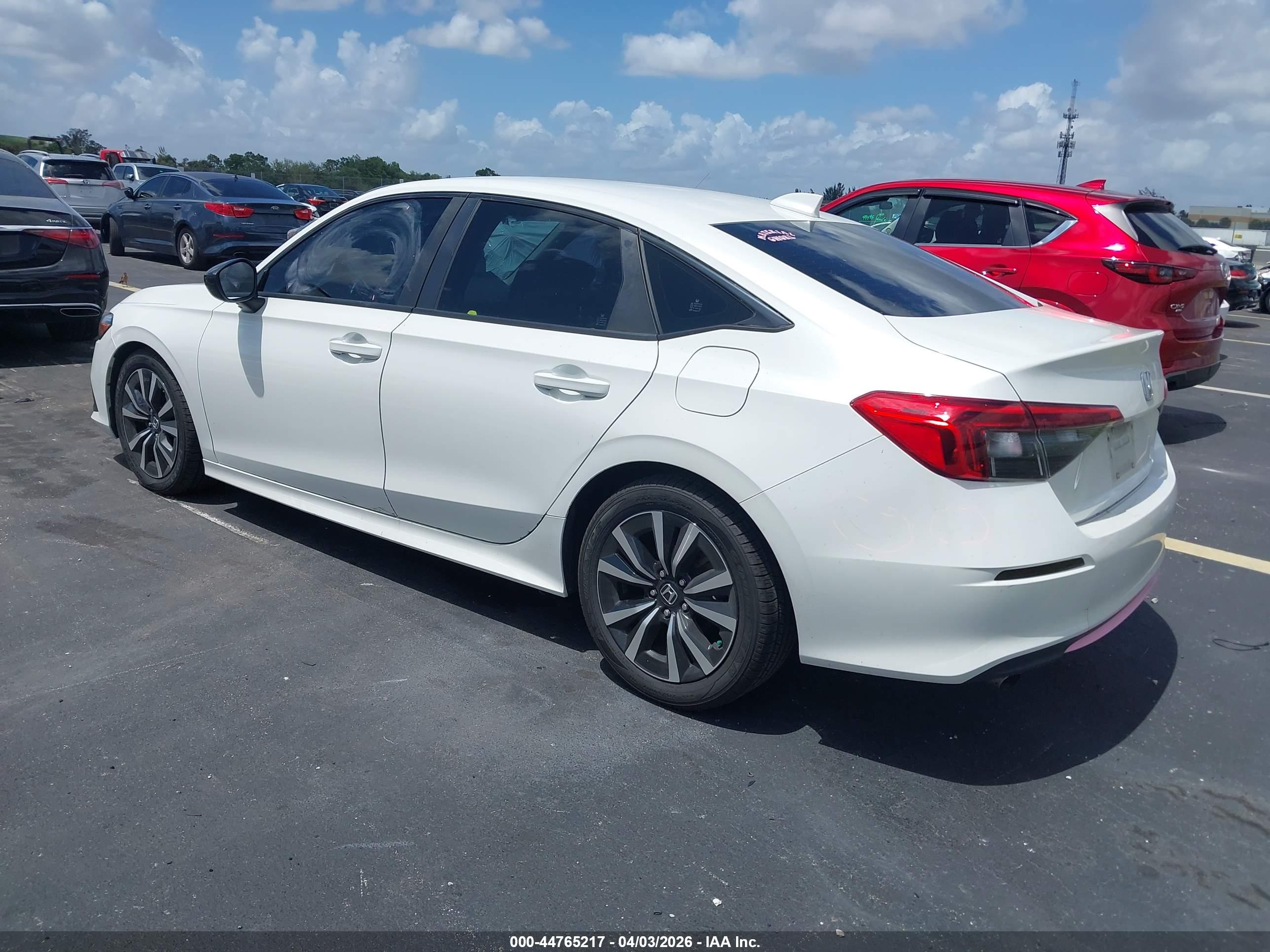 HONDA CIVIC image 3