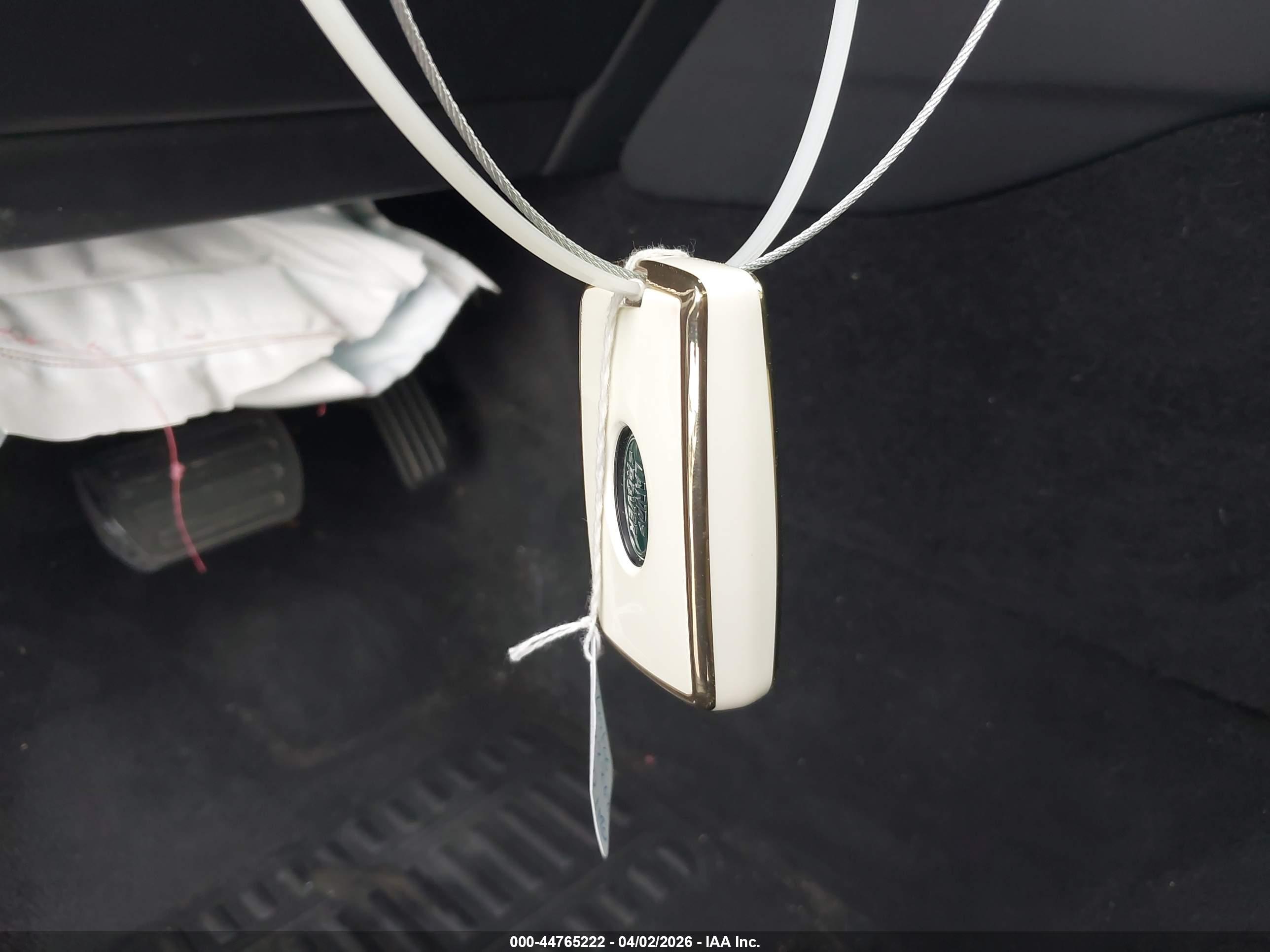 LAND ROVER image 11
