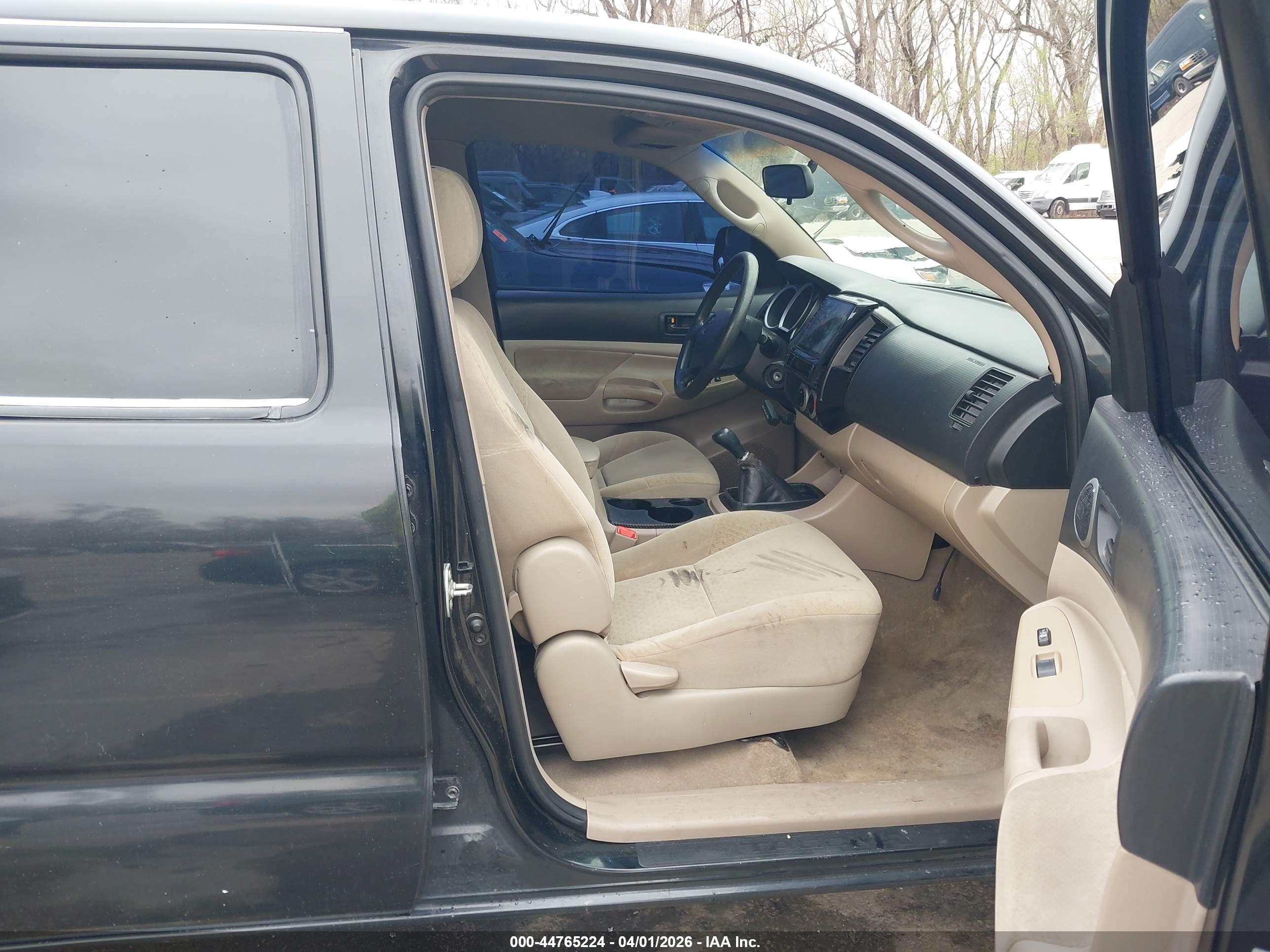 TOYOTA TACOMA image 5