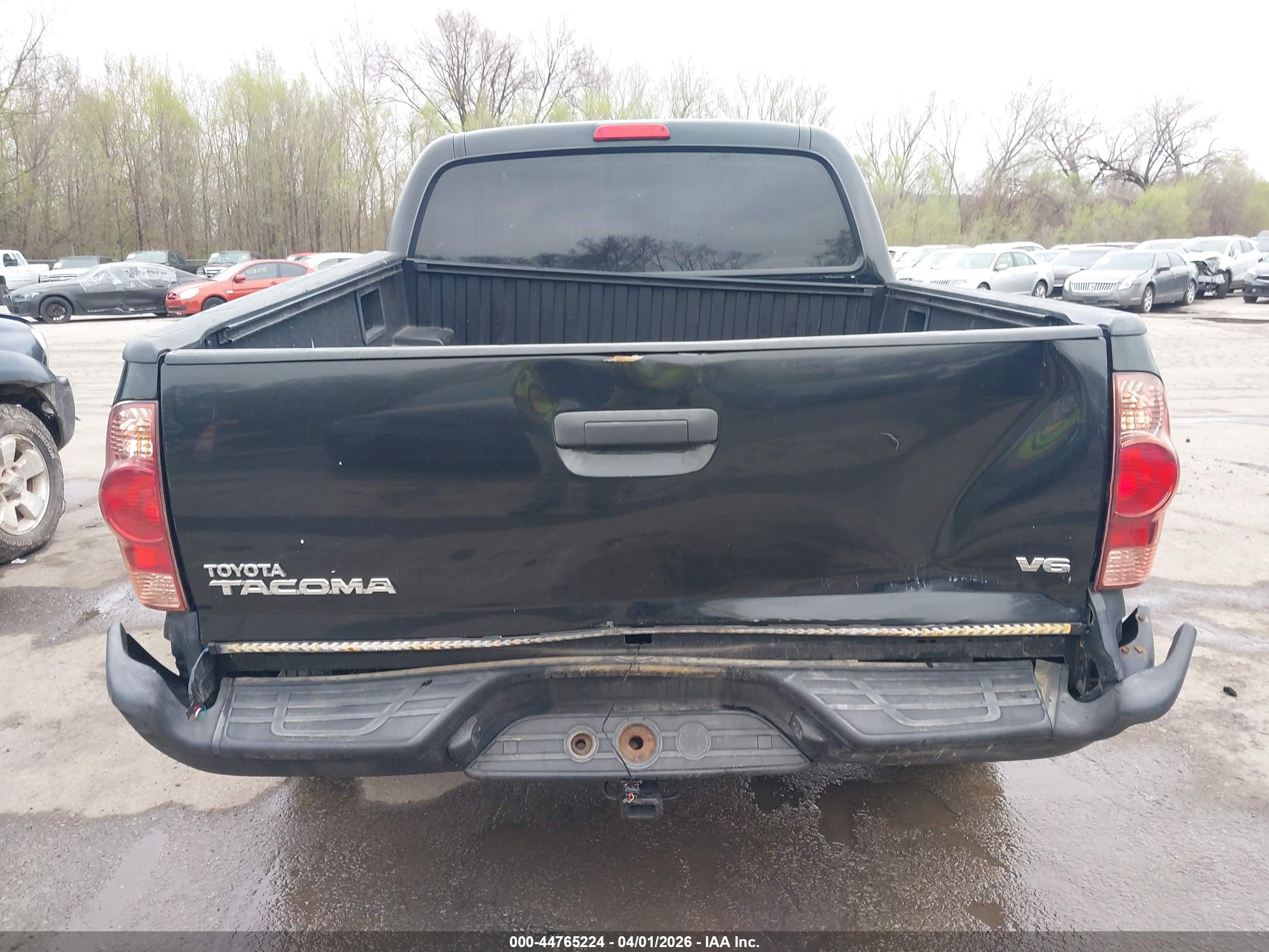 TOYOTA TACOMA image 6