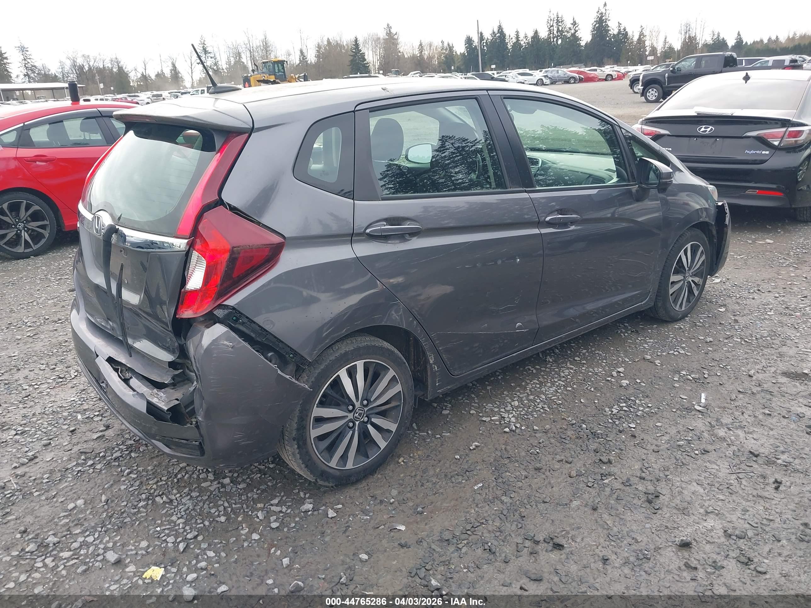 HONDA FIT image 4