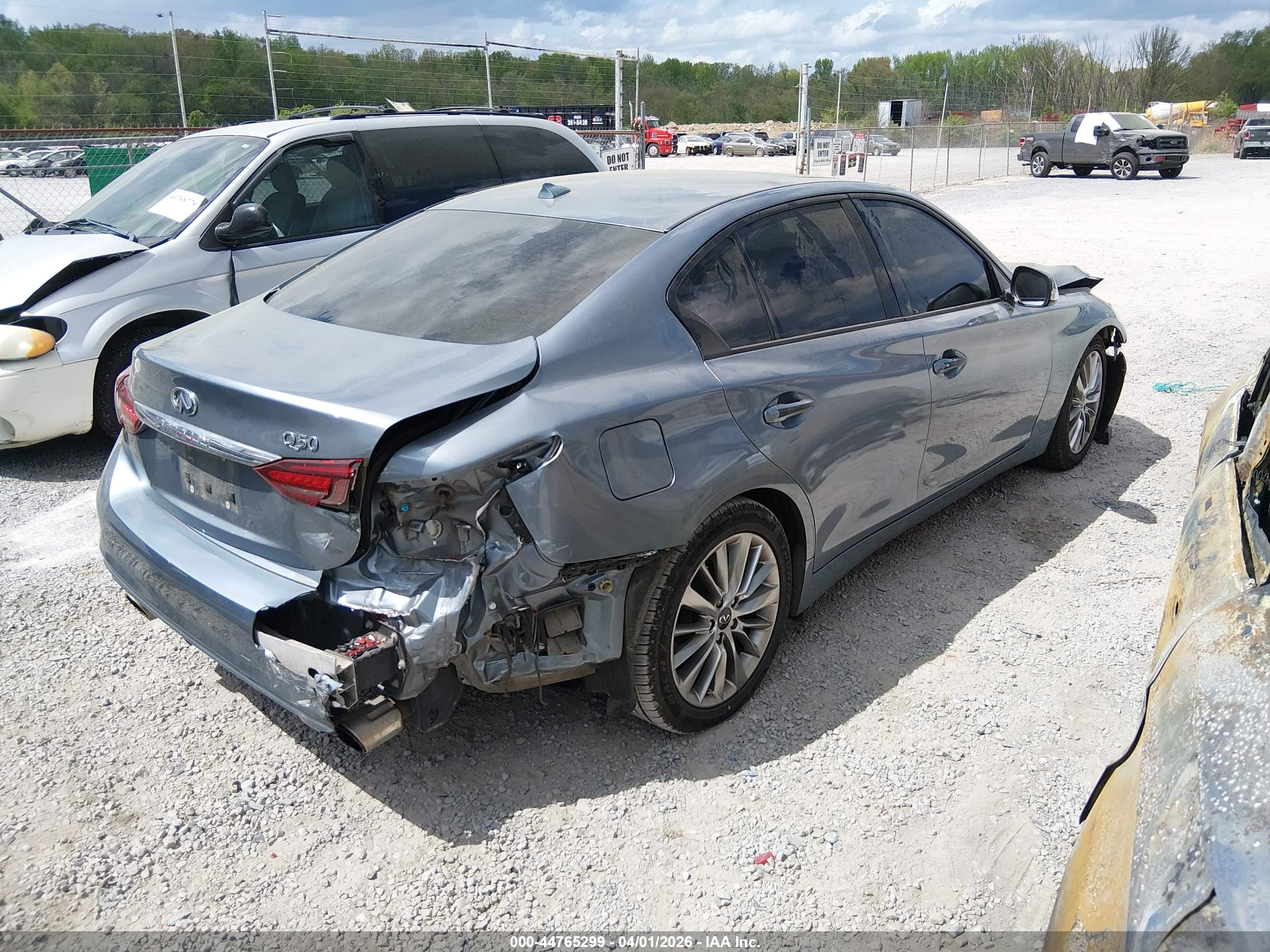 INFINITI Q50 image 4