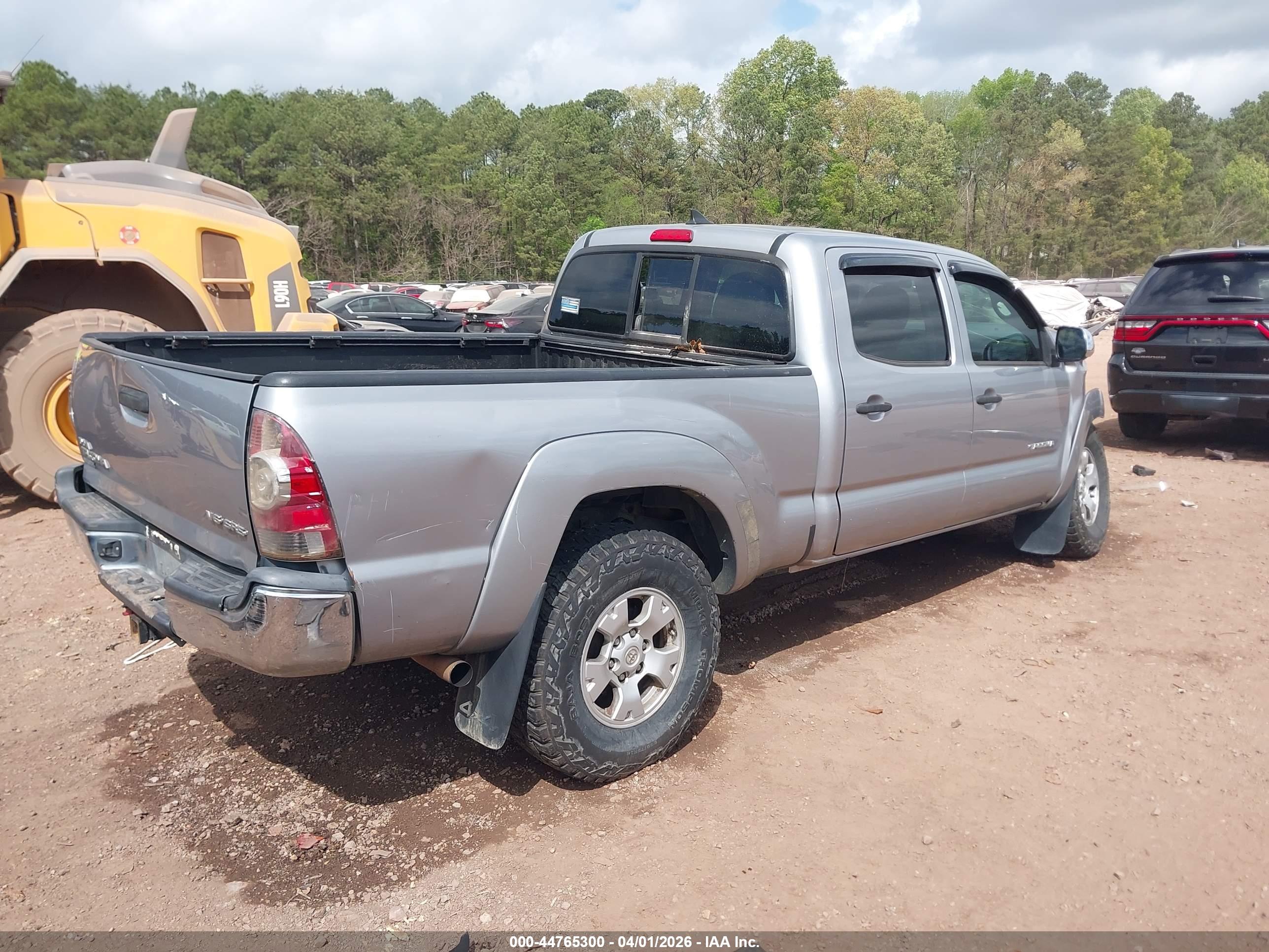 TOYOTA TACOMA image 4