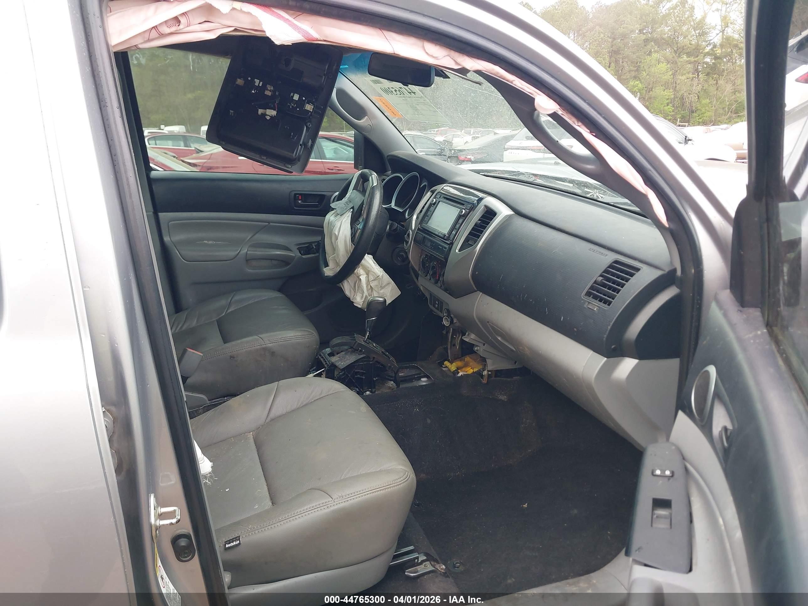 TOYOTA TACOMA image 5