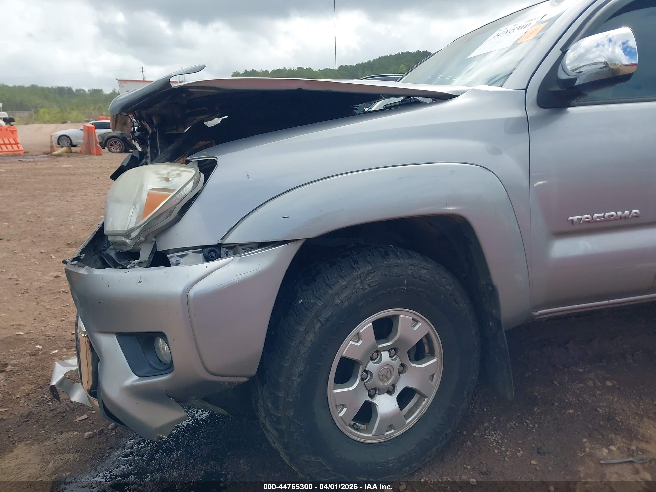 TOYOTA TACOMA image 6