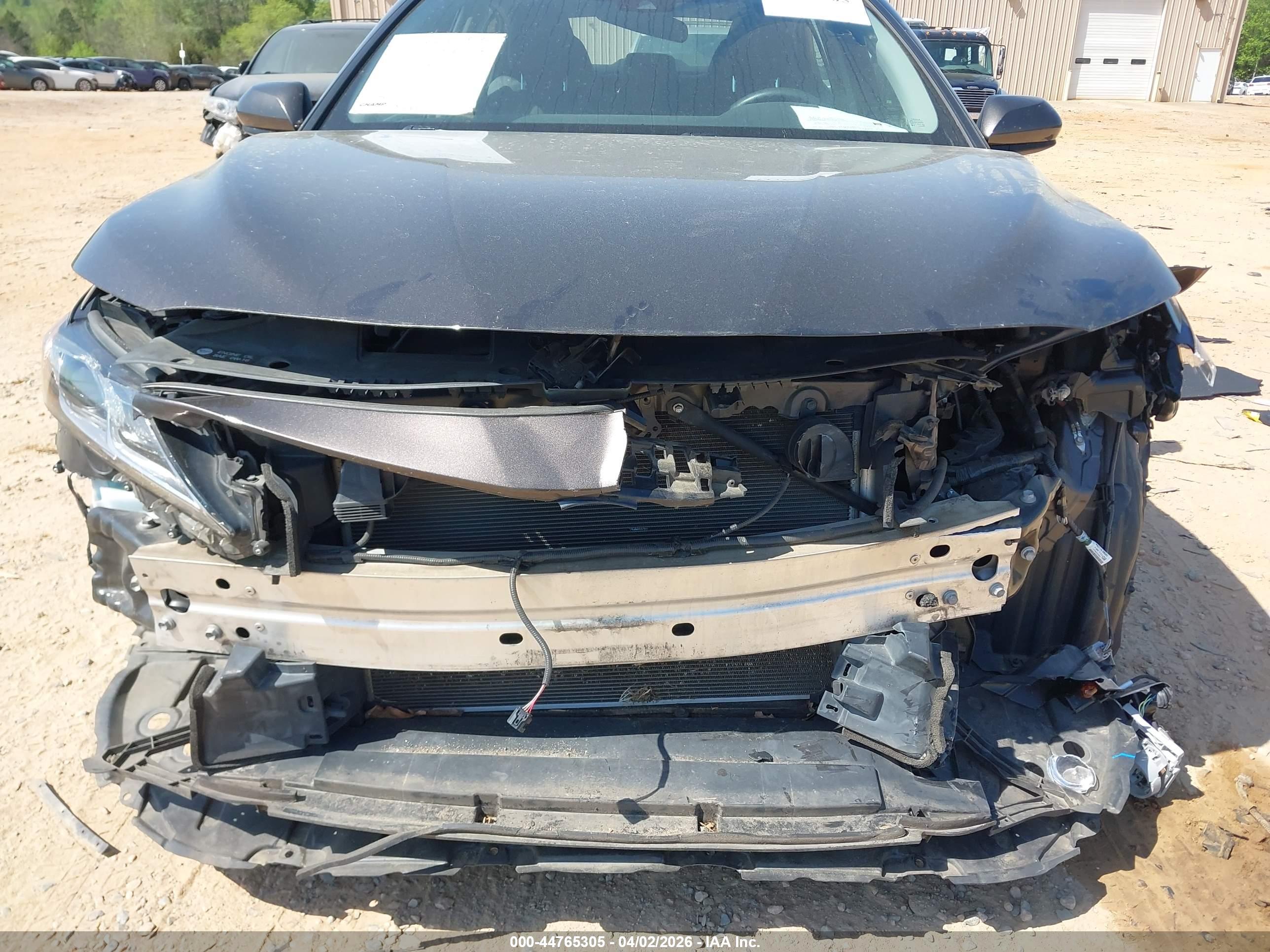 TOYOTA CAMRY image 6