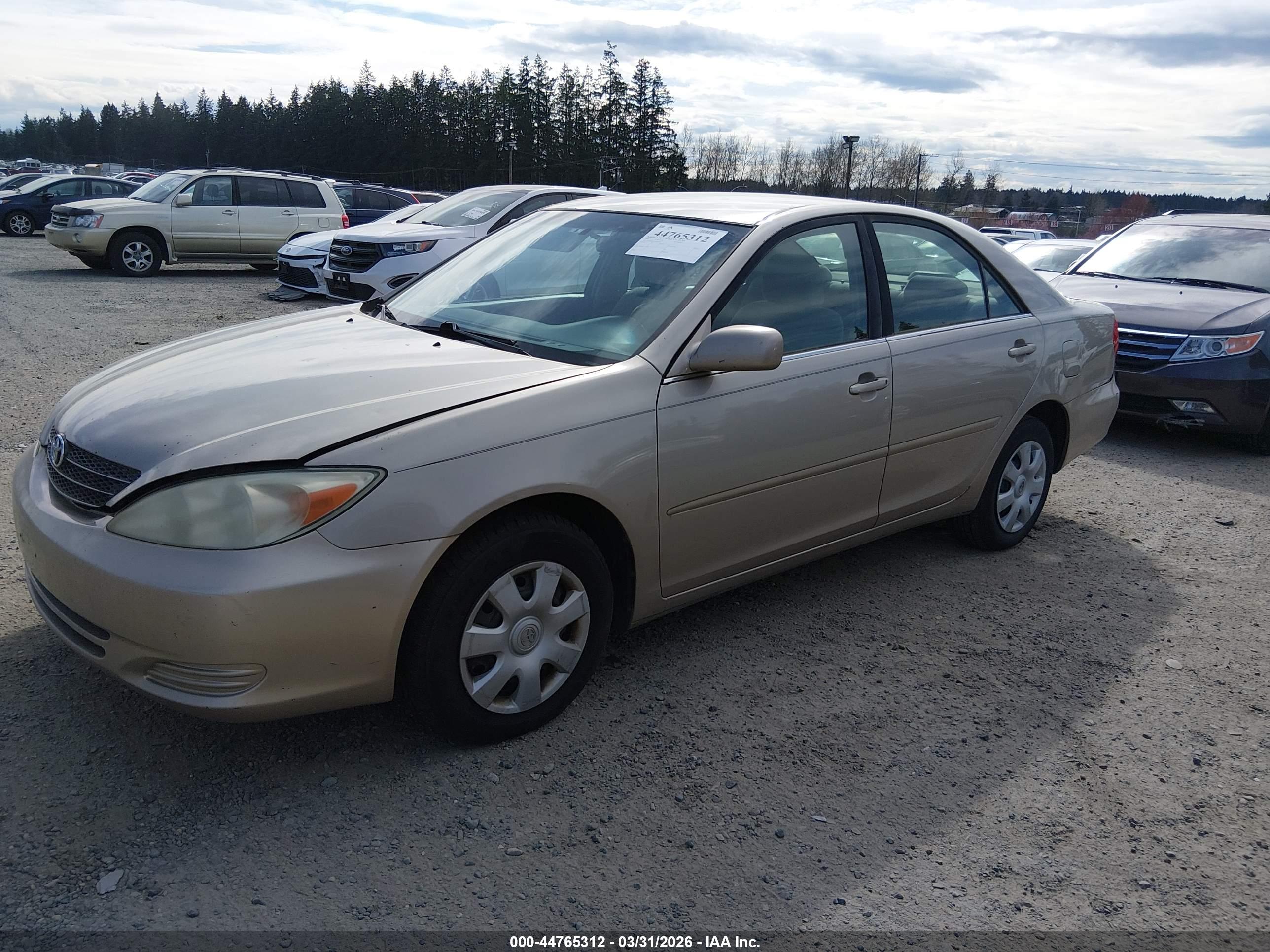 TOYOTA CAMRY image 2