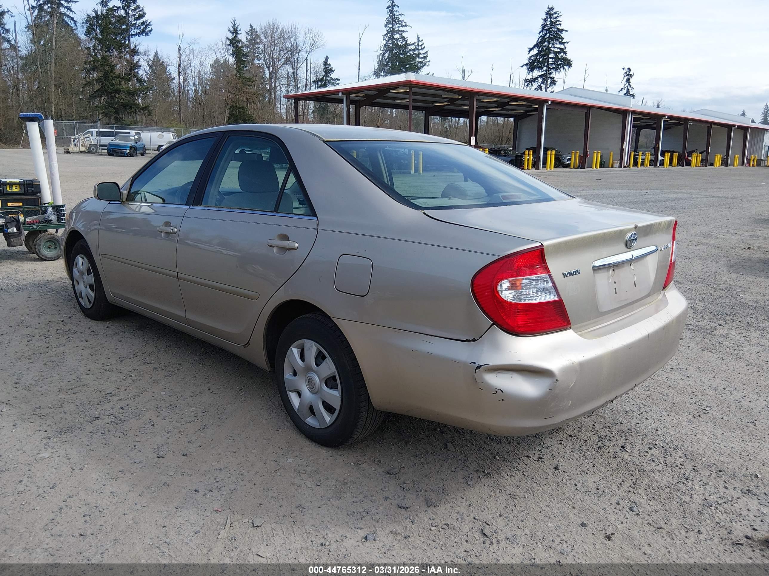 TOYOTA CAMRY image 3