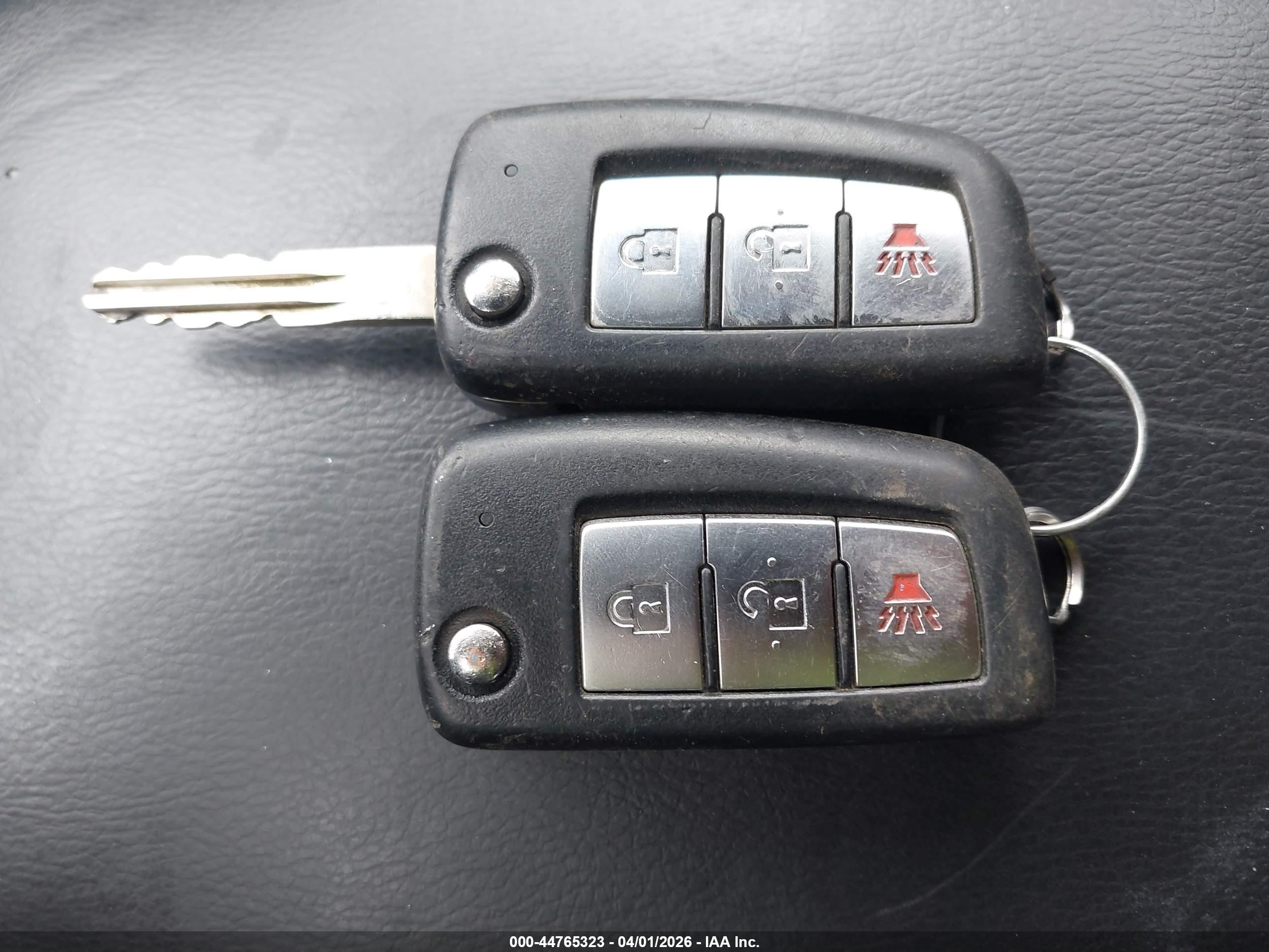 NISSAN ROGUE image 11