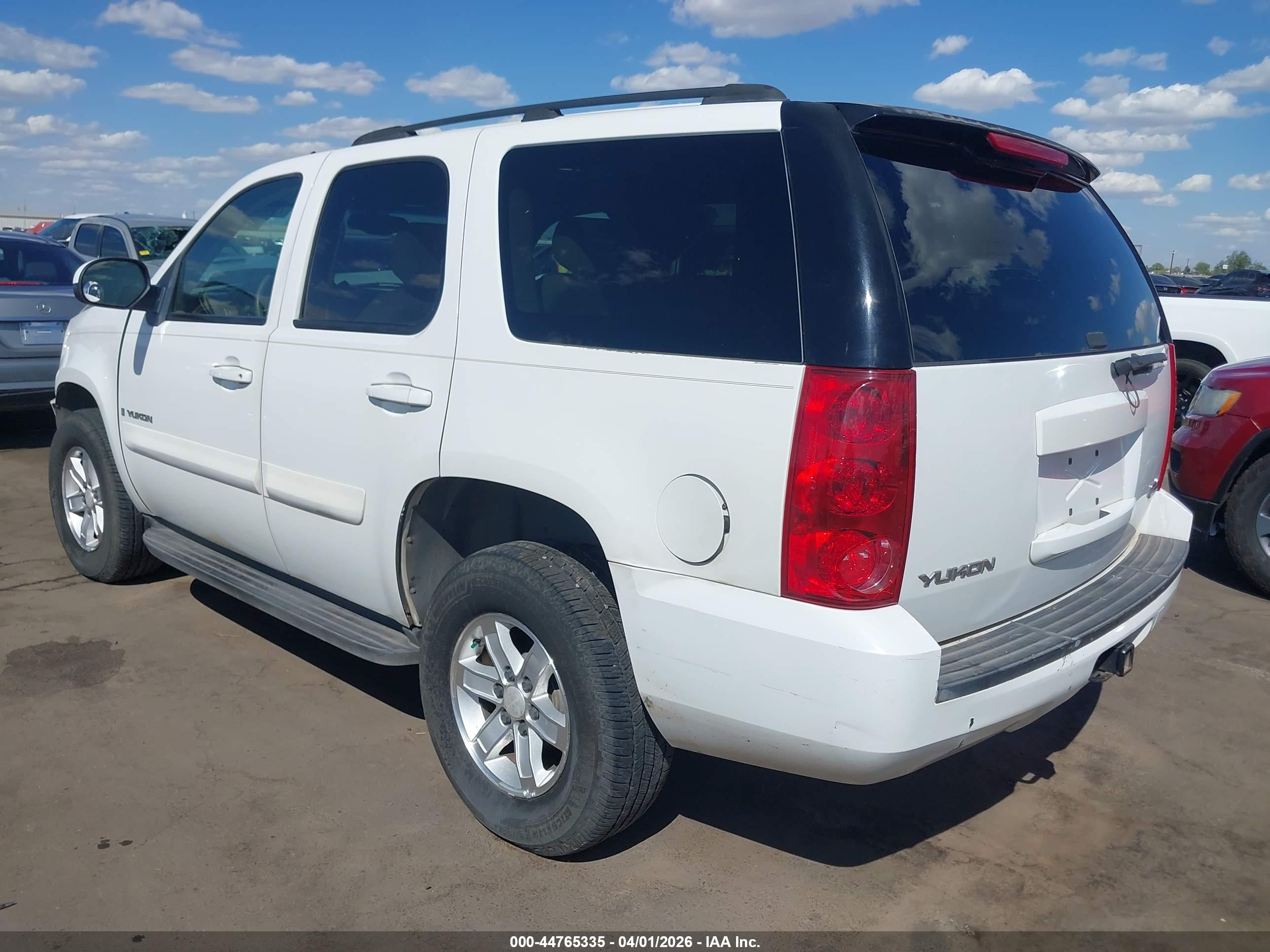 GMC YUKON image 3