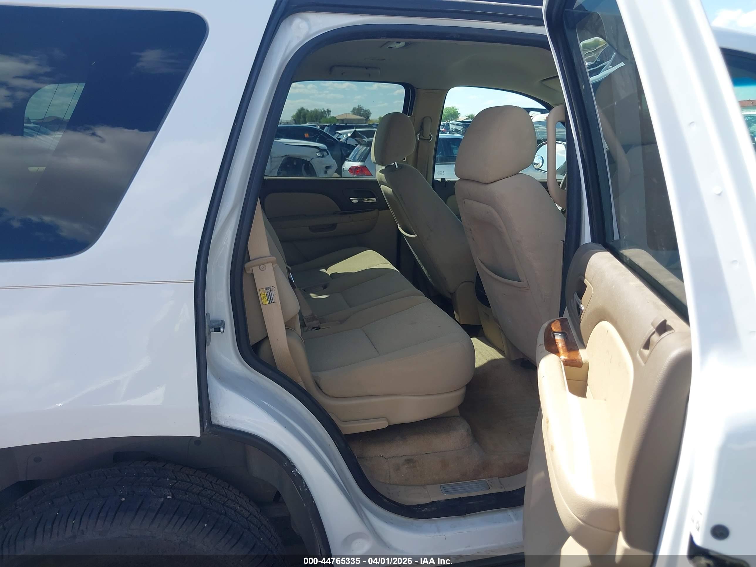 GMC YUKON image 8
