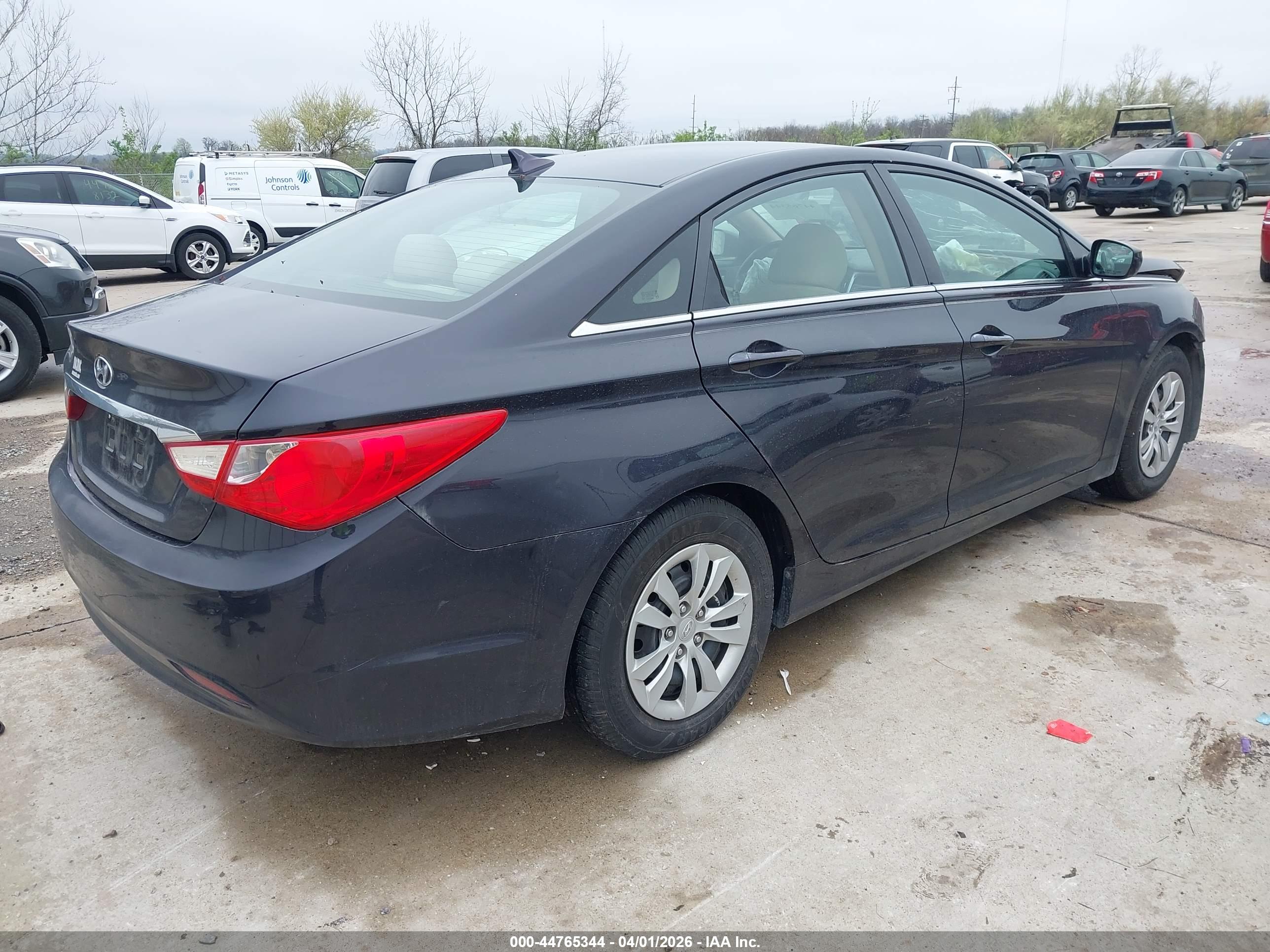 HYUNDAI SONATA image 4