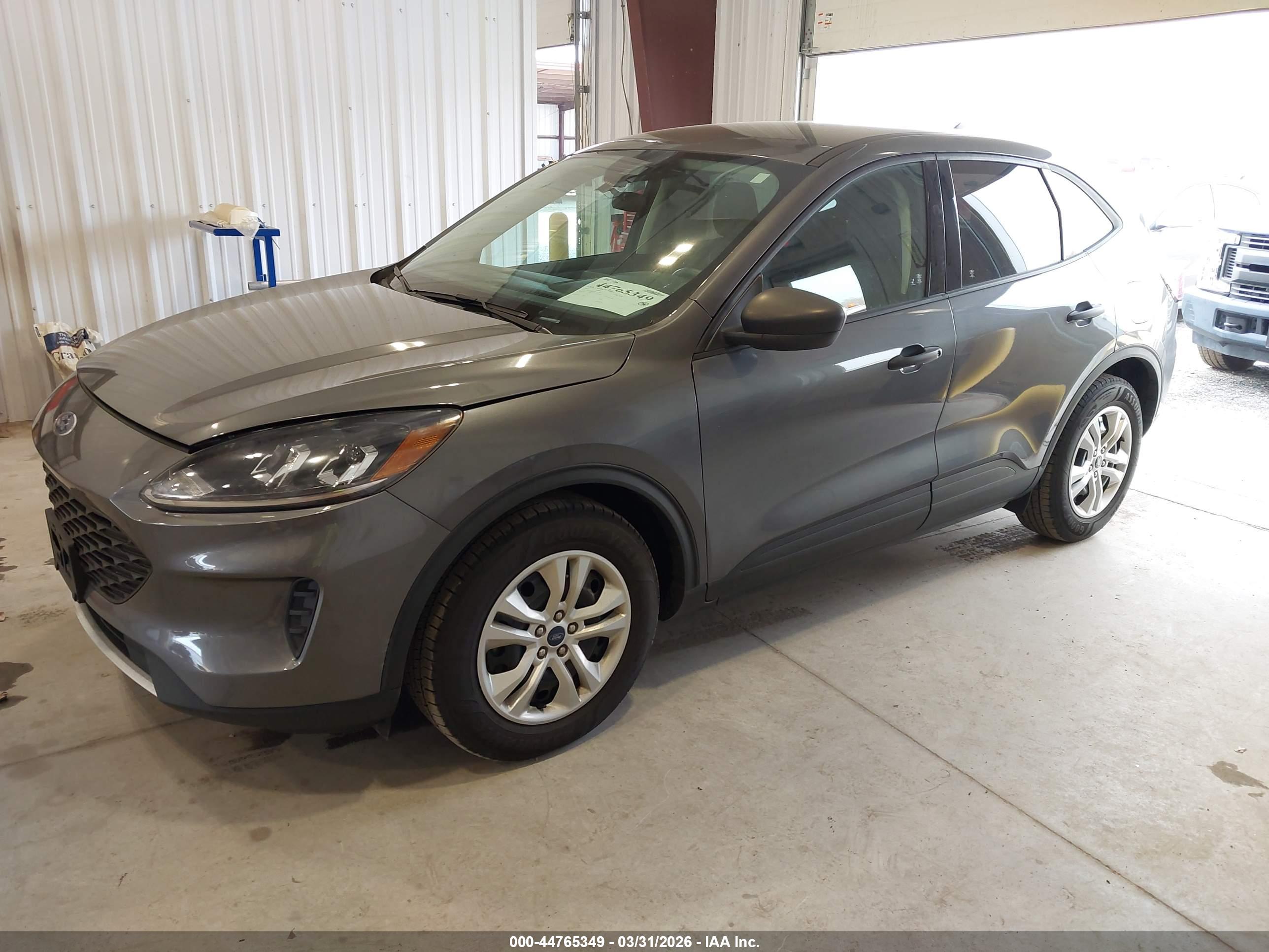 FORD ESCAPE image 2