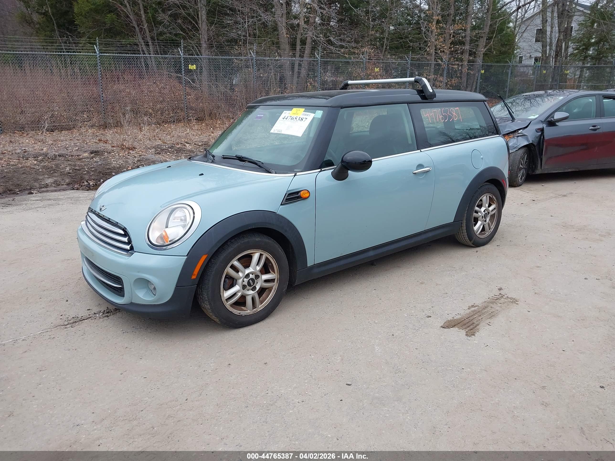 MINI CLUBMAN image 2