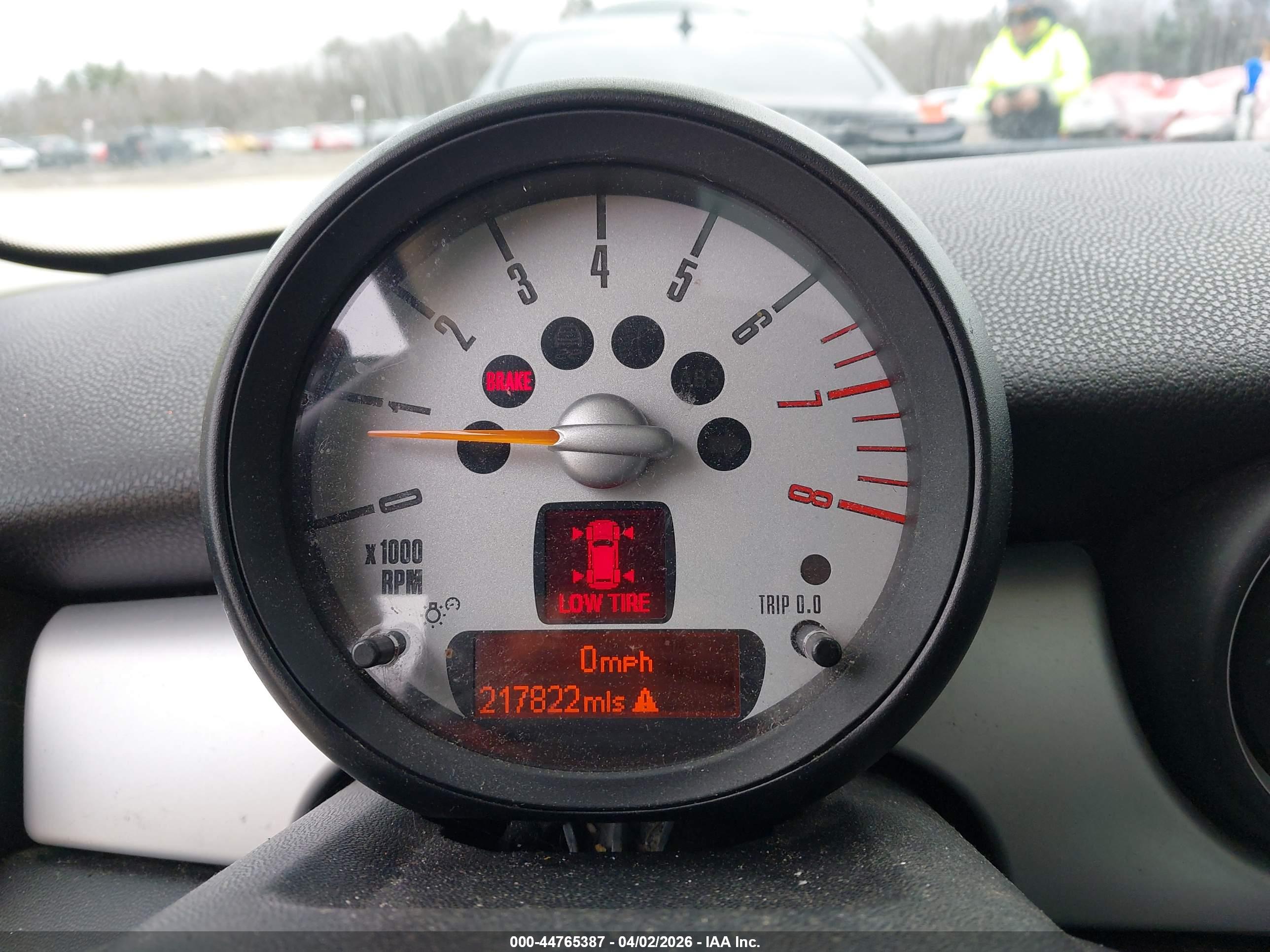 MINI CLUBMAN image 7