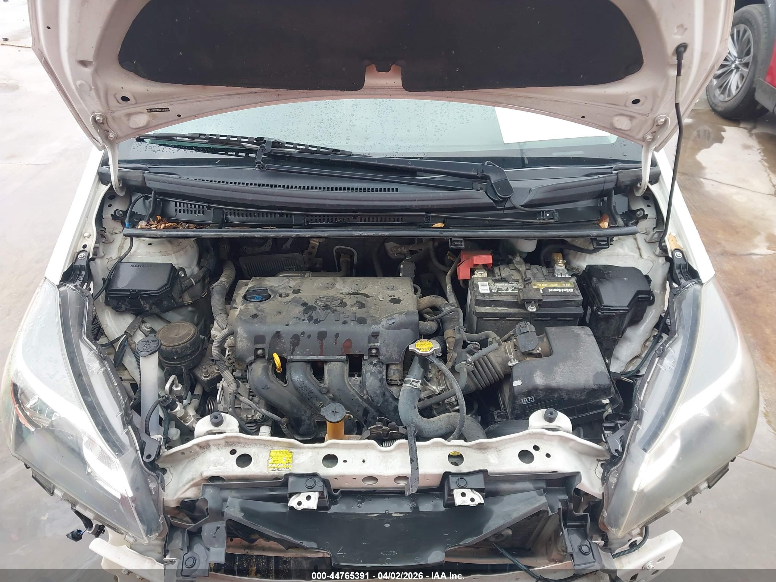 TOYOTA YARIS image 10