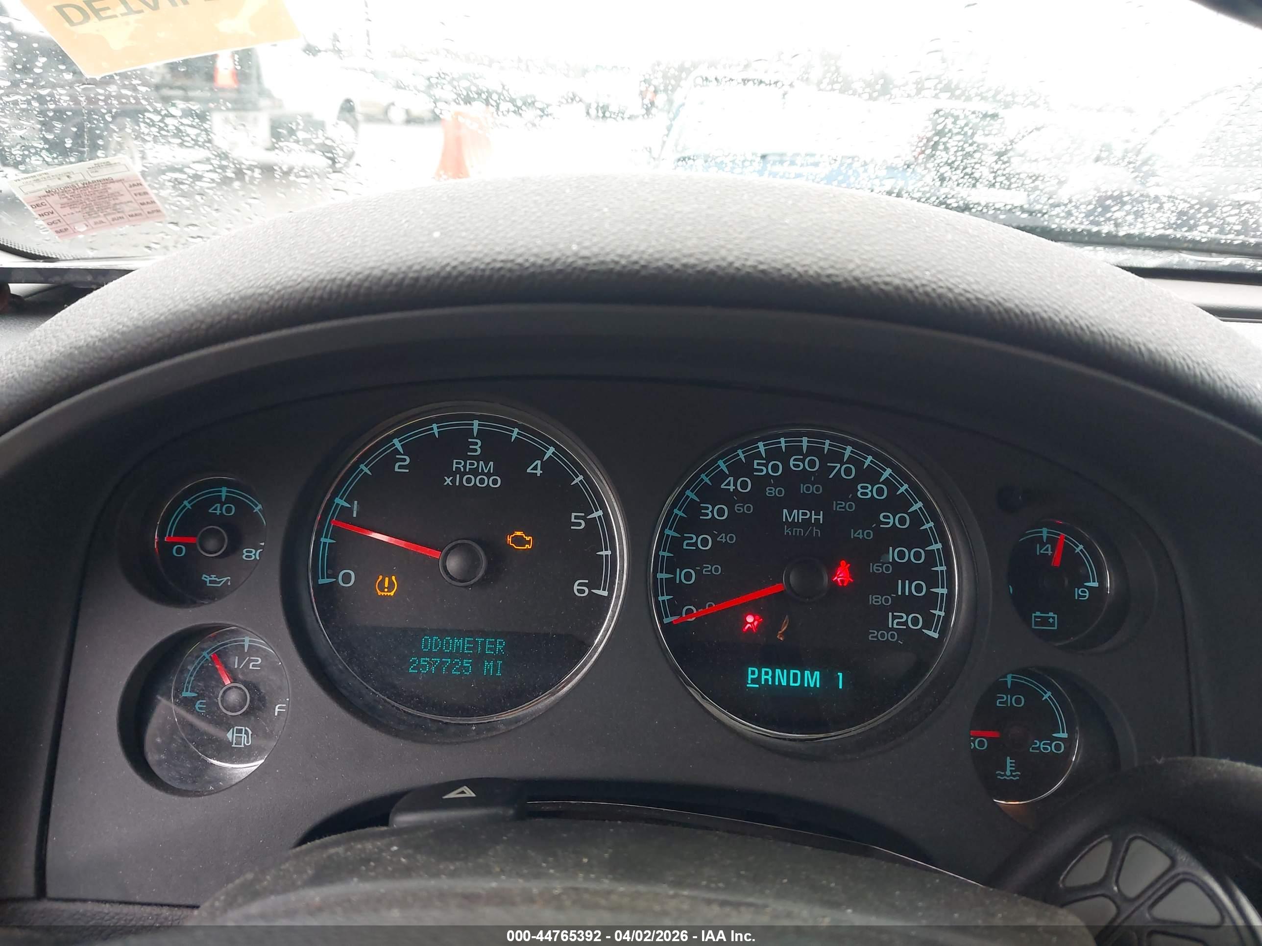 CHEVROLET SUBURBAN image 7