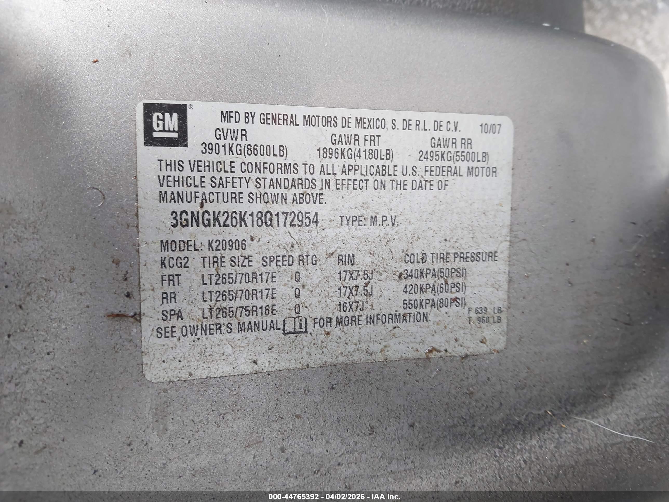 CHEVROLET SUBURBAN image 9