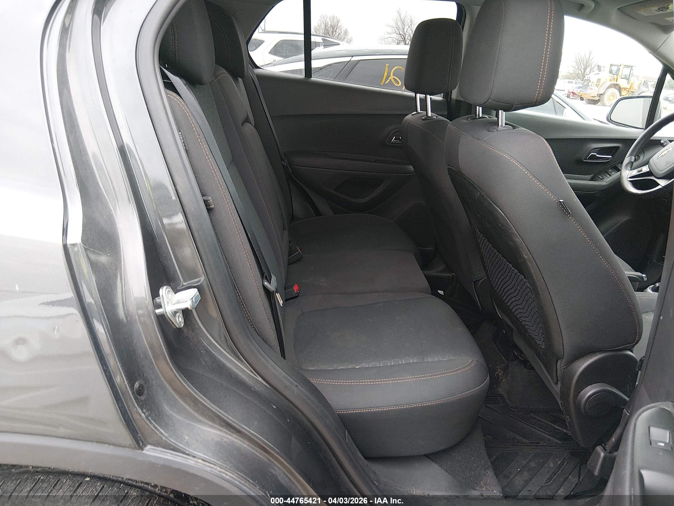 CHEVROLET TRAX image 8