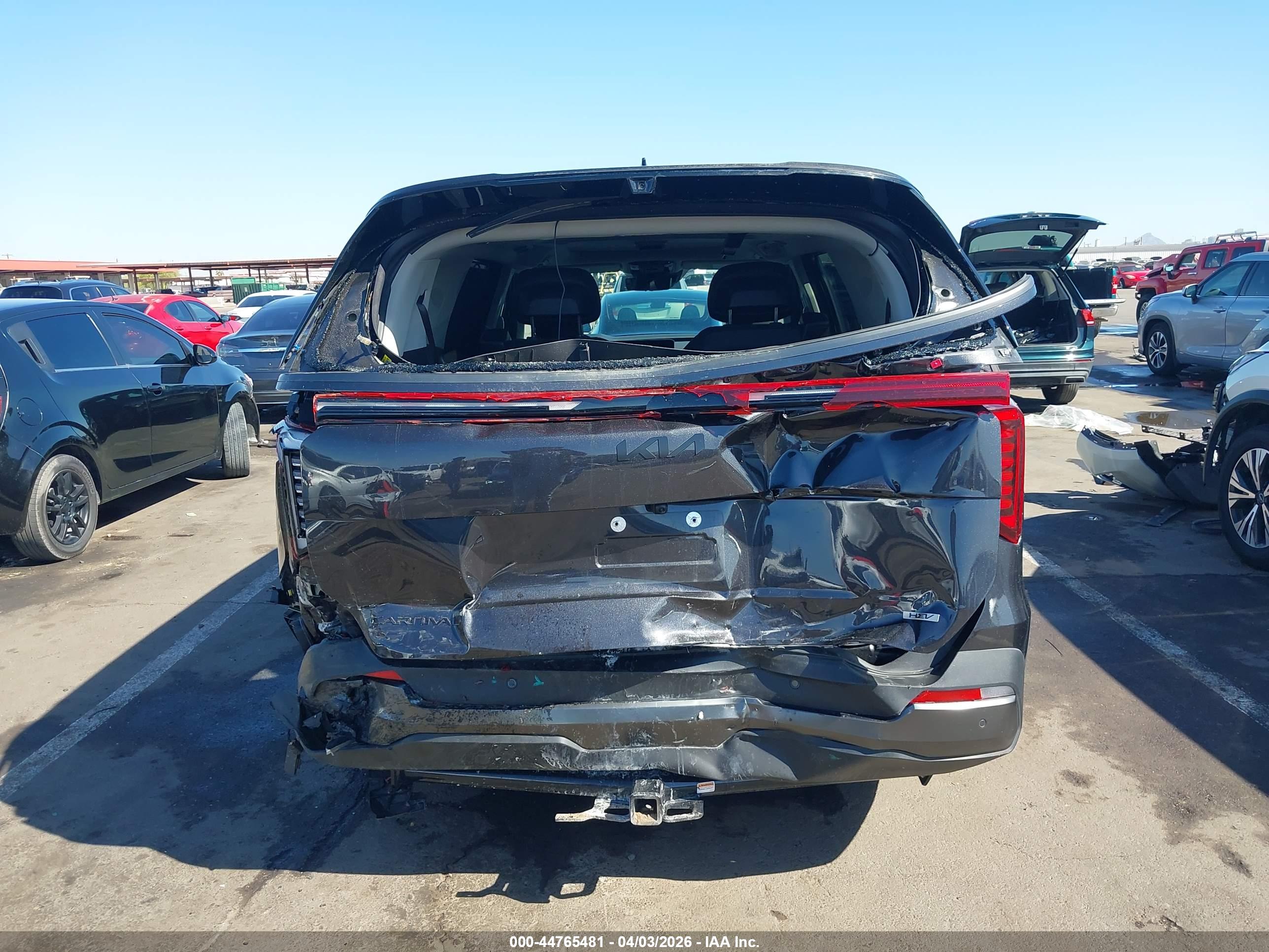KIA CARNIVAL image 6