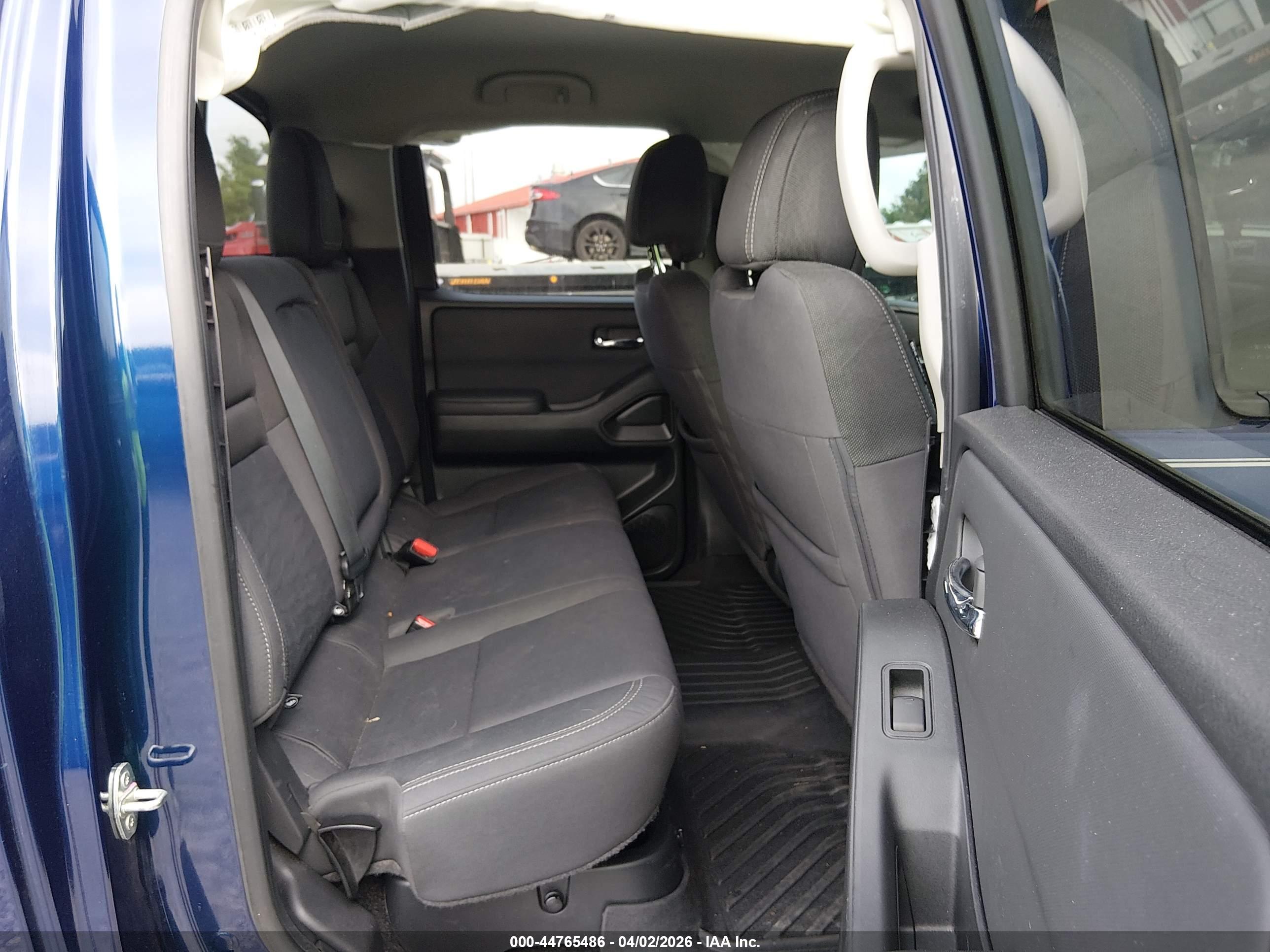 NISSAN FRONTIER image 8