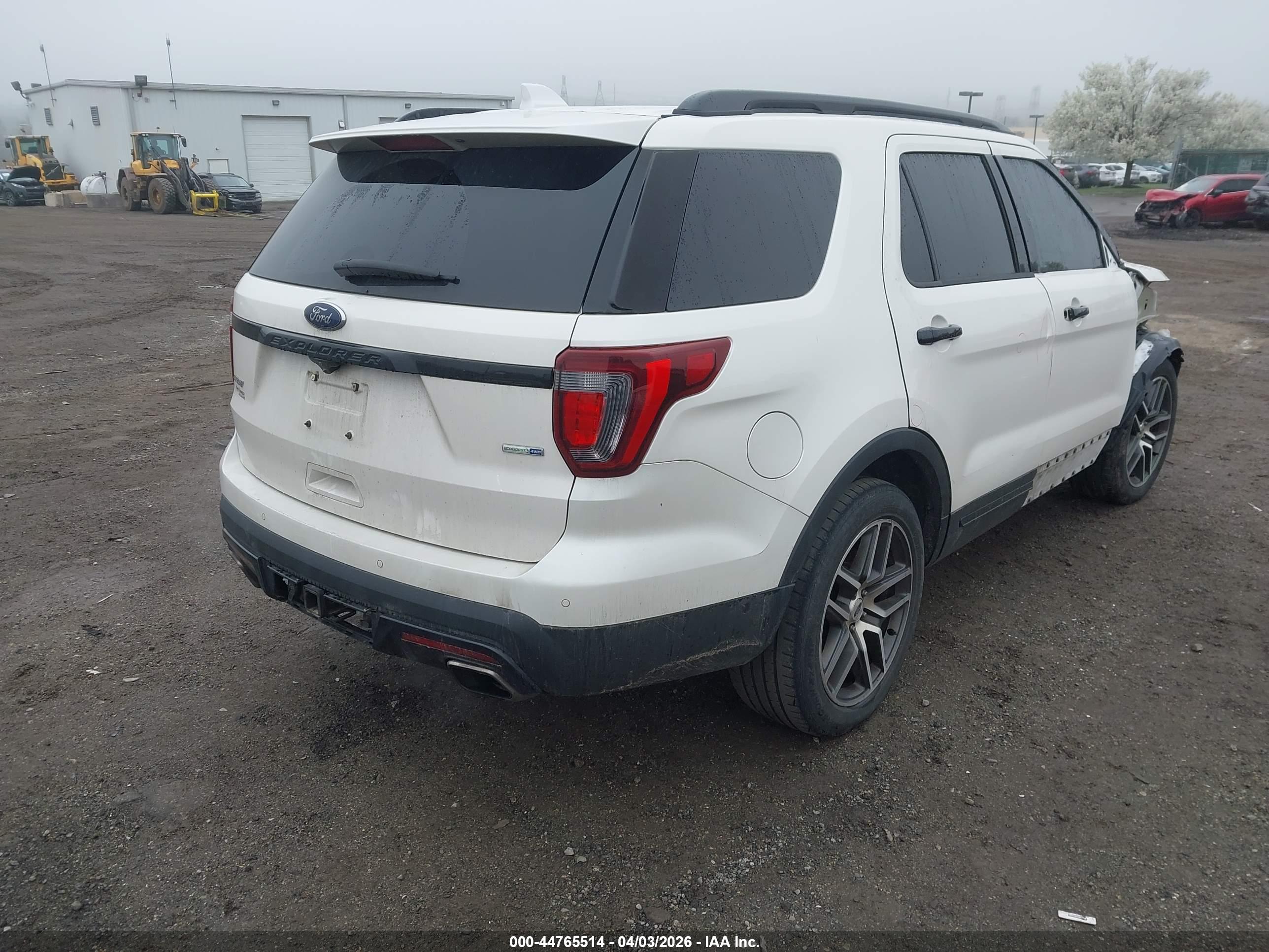 FORD EXPLORER image 4