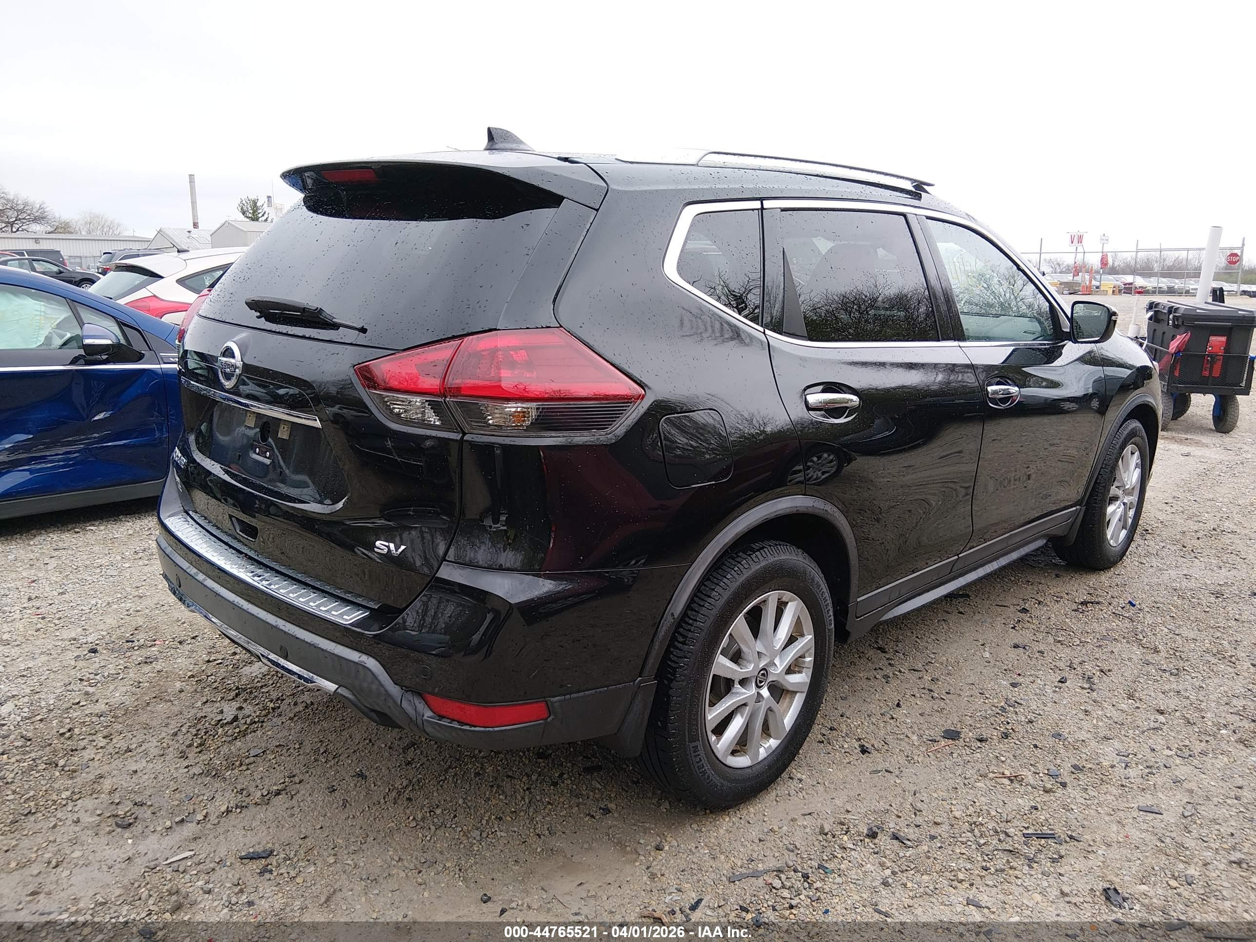 NISSAN ROGUE image 4