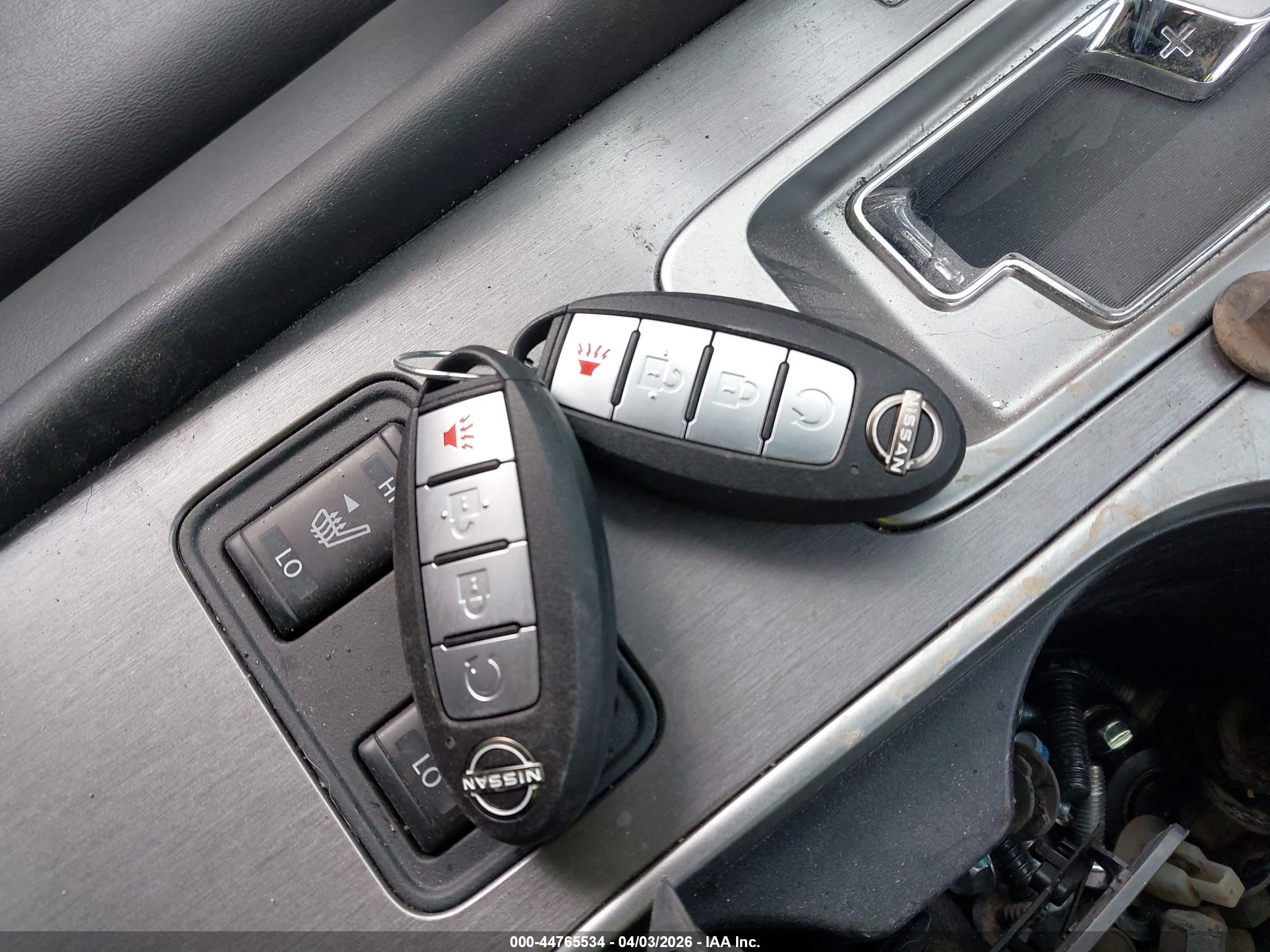NISSAN MURANO image 11