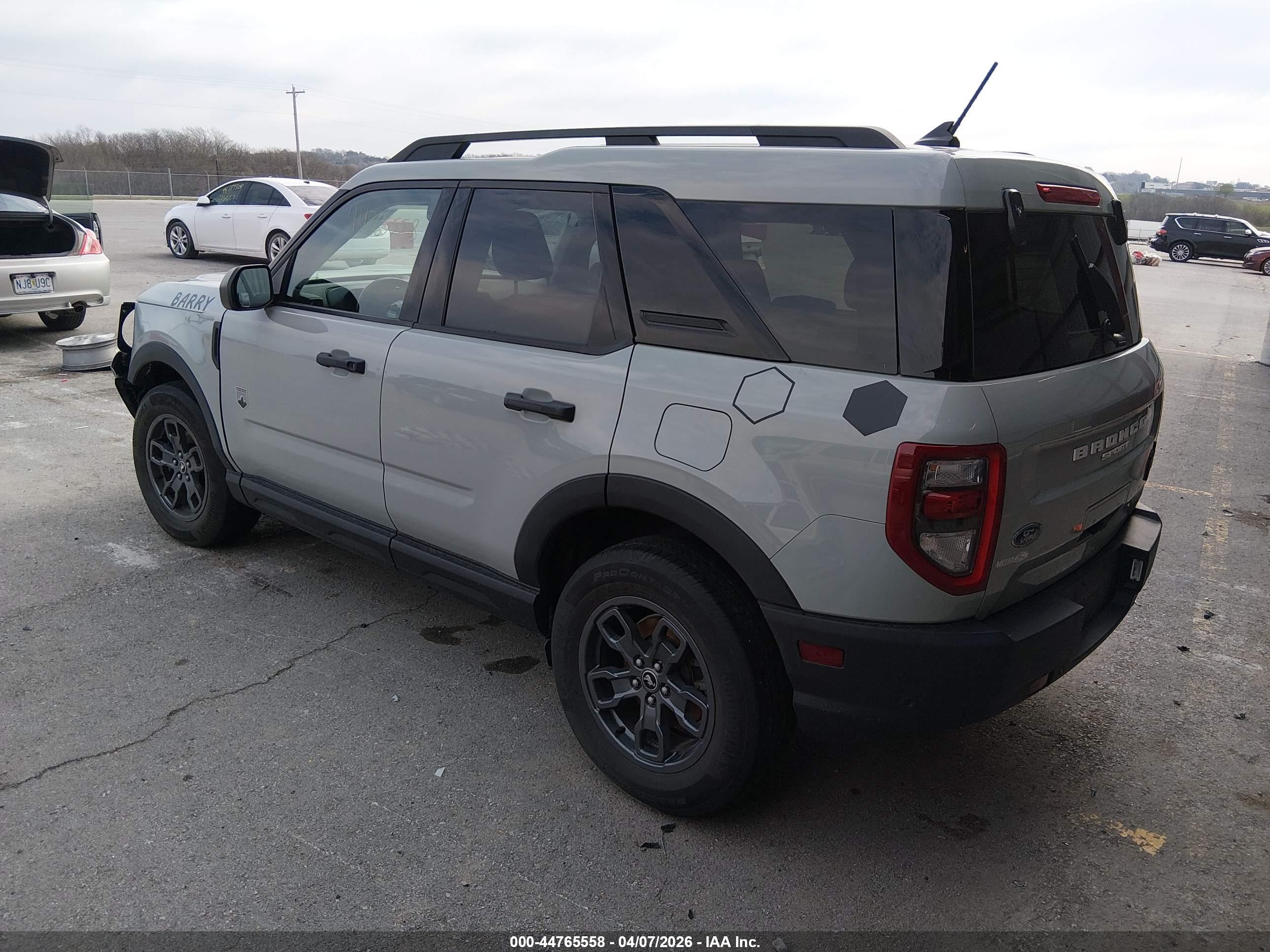 FORD BRONCO image 3