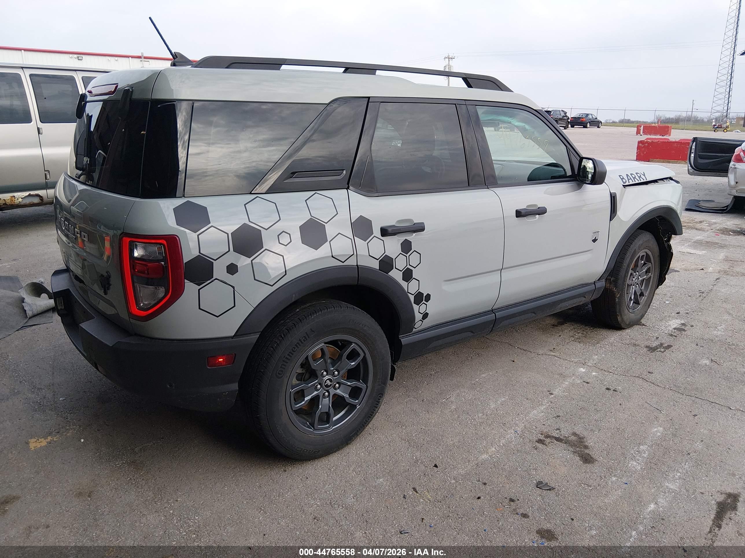 FORD BRONCO image 4
