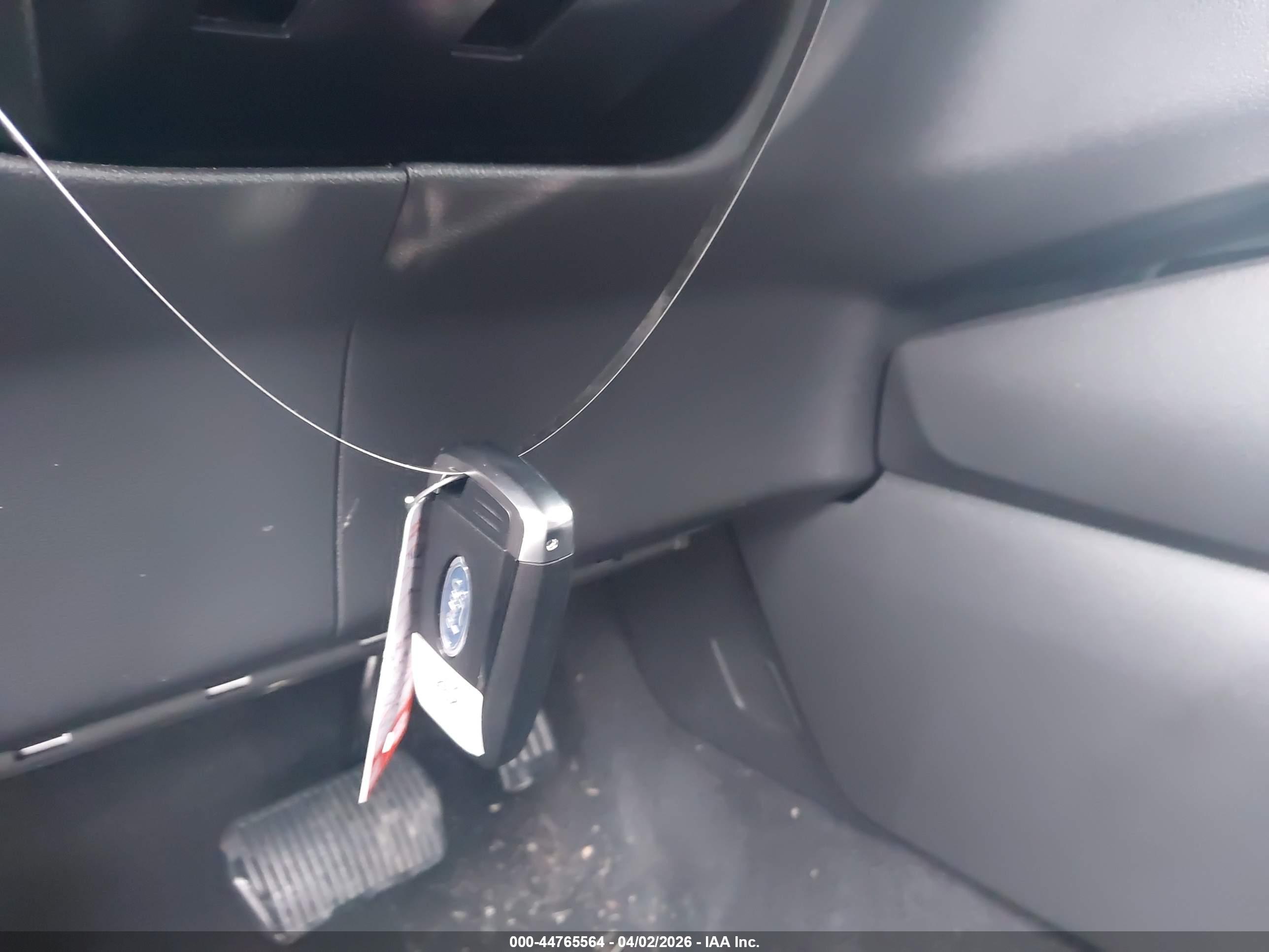 FORD ESCAPE image 11