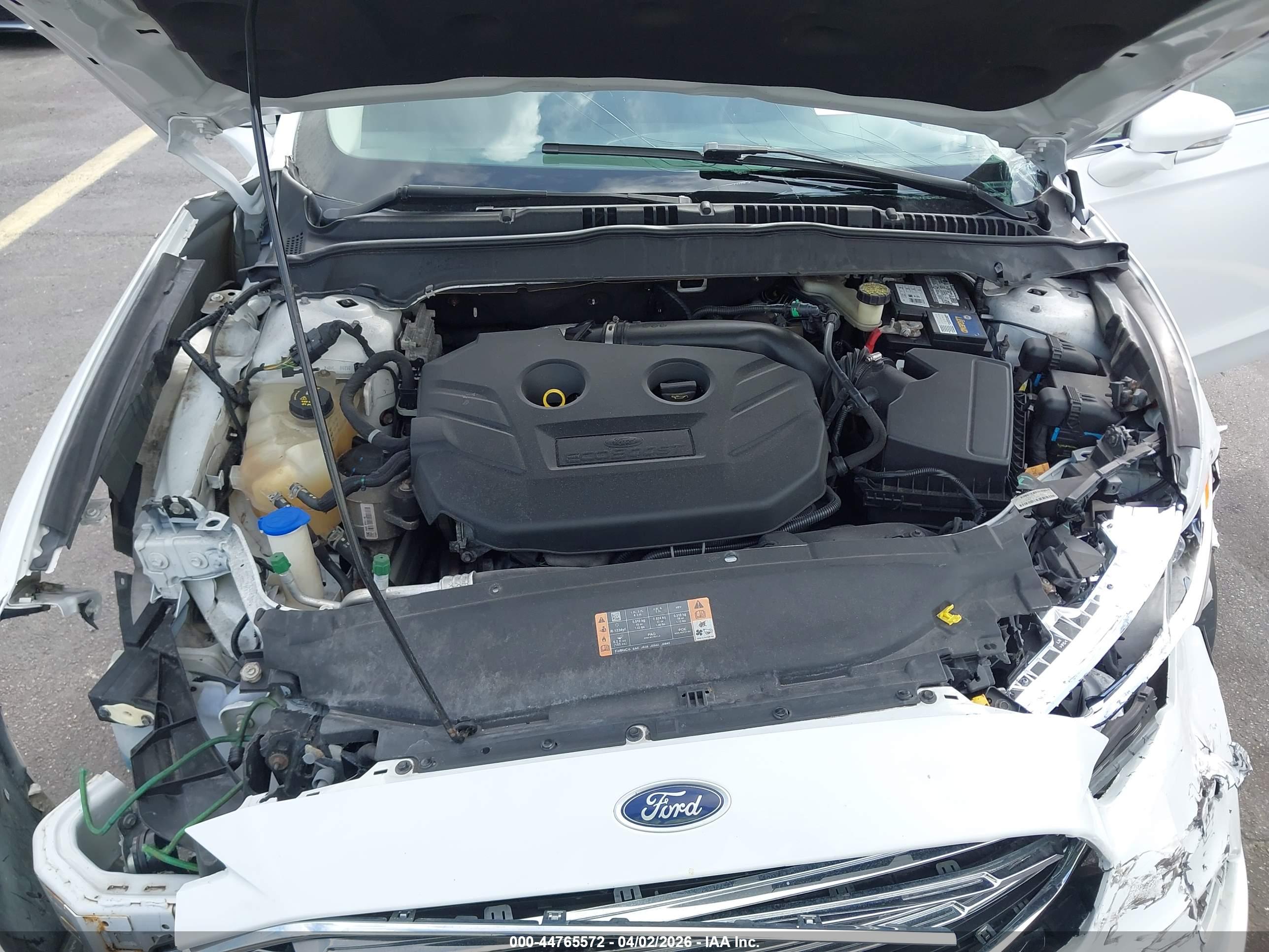 FORD FUSION image 10