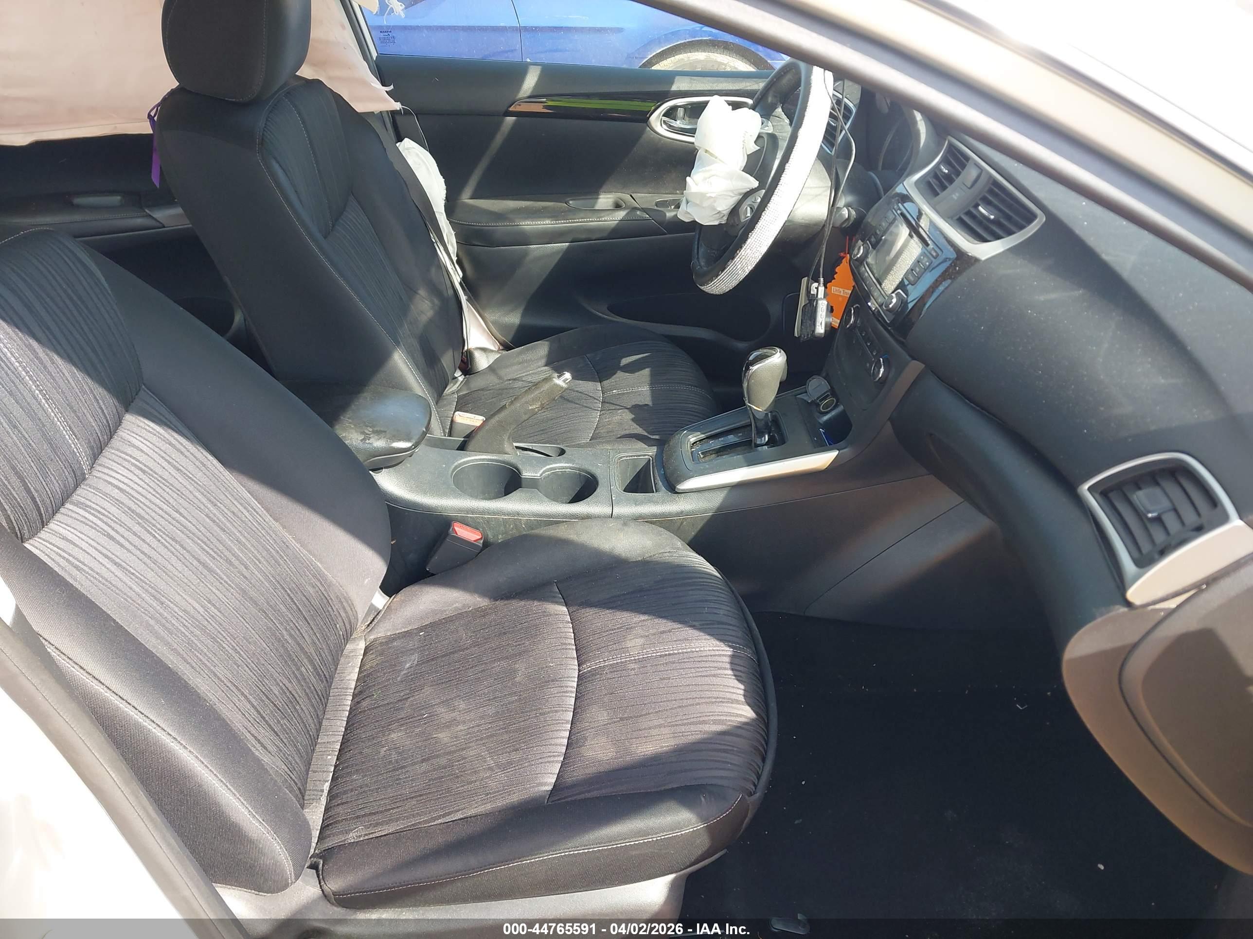 NISSAN SENTRA image 5